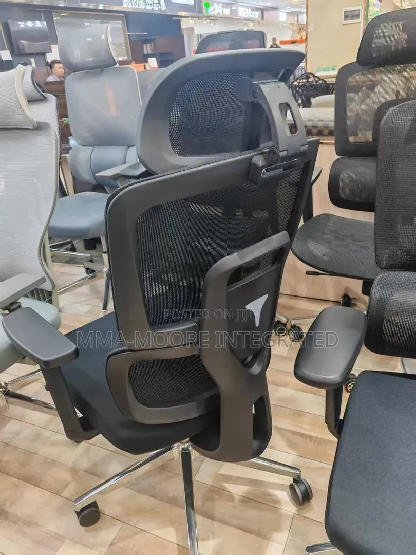 Ergonomic Office Swivel Chair