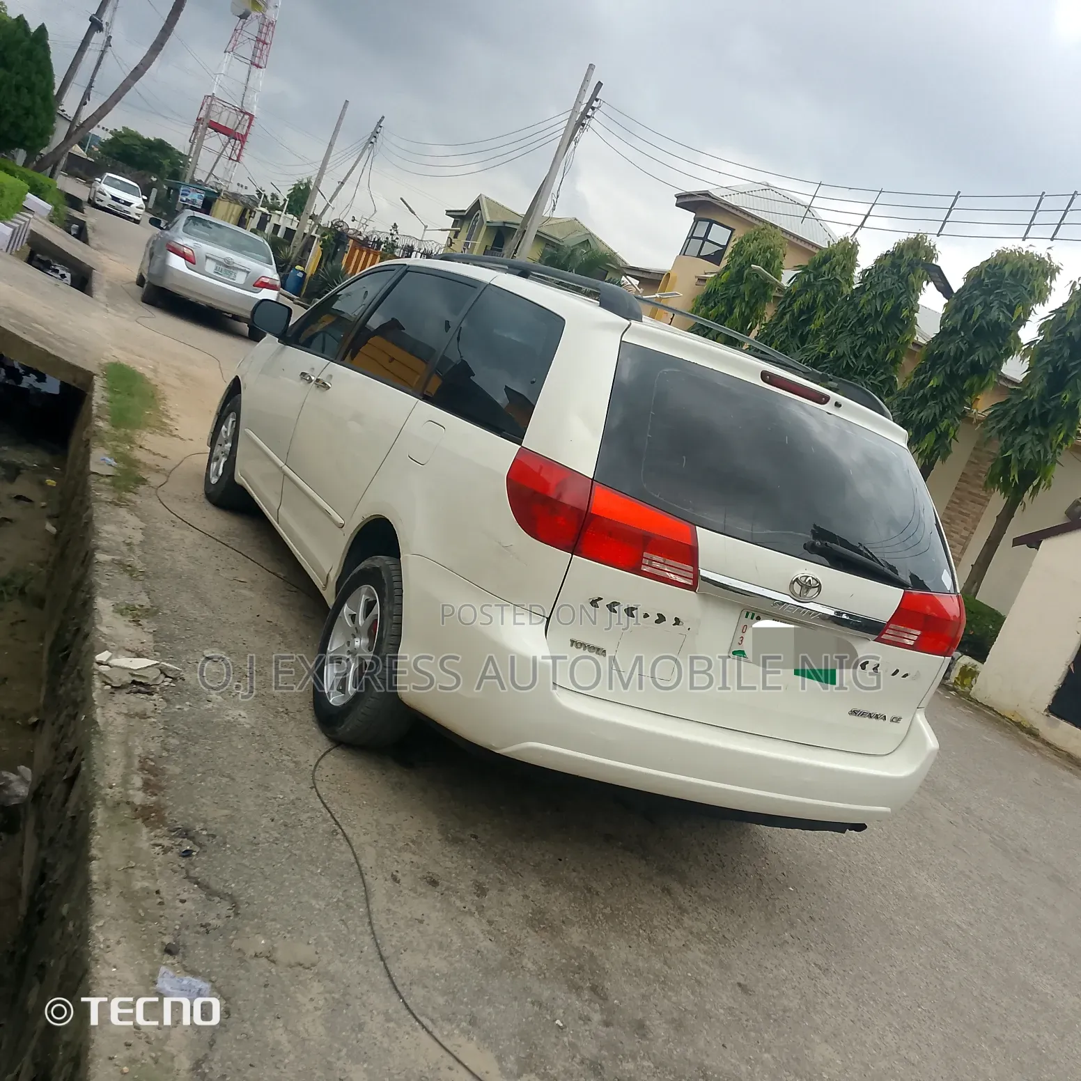 Toyota Sienna 2005 Off white