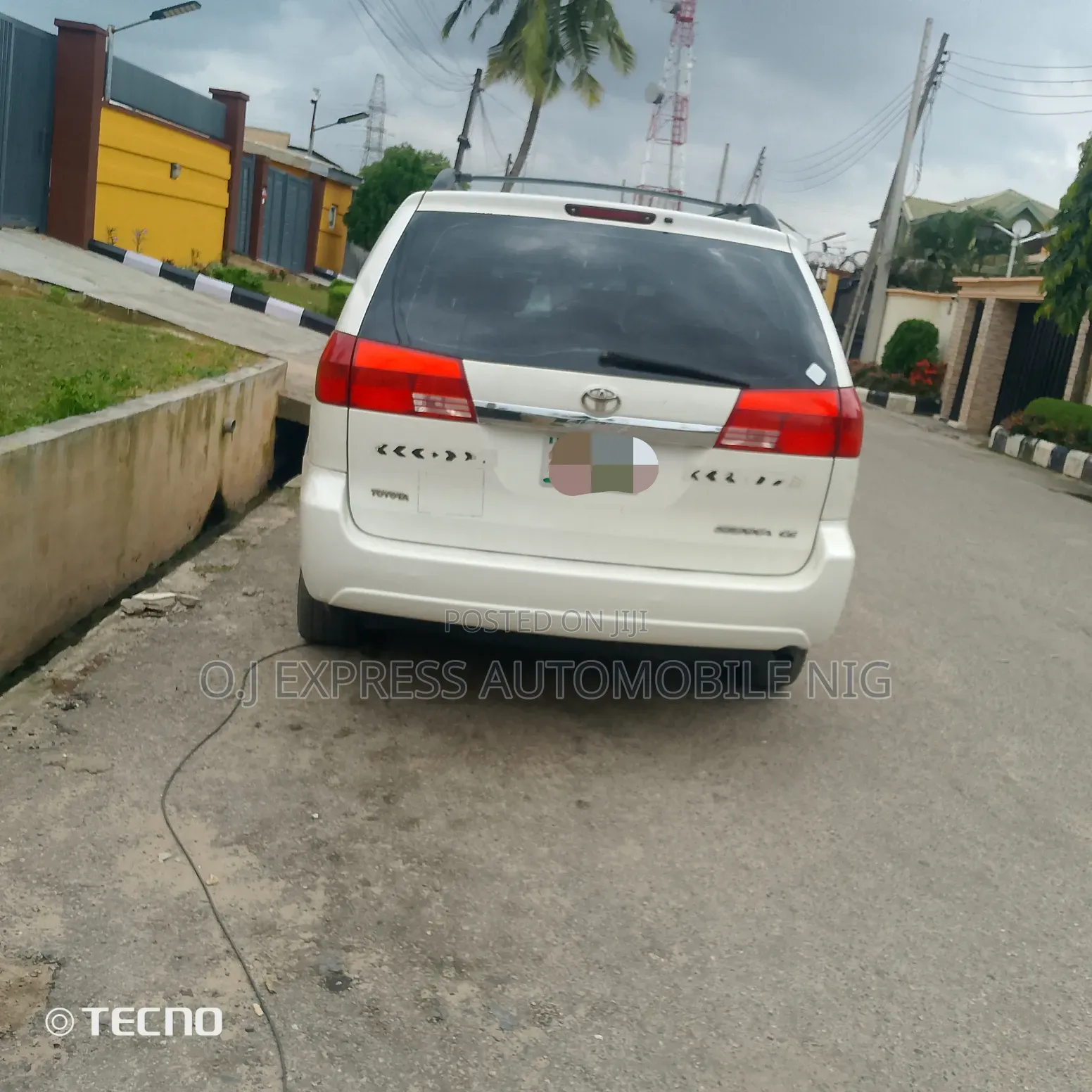 Toyota Sienna 2005 Off white