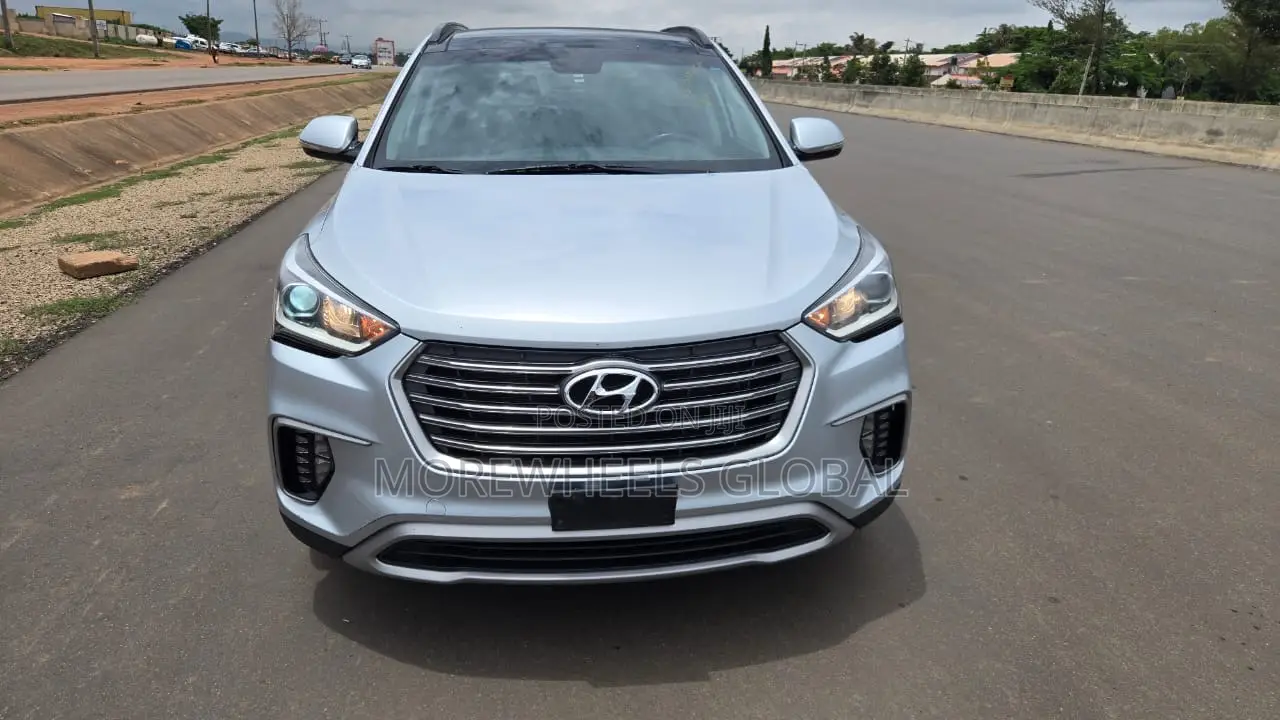 Hyundai Santa Fe Limited Ultimate AWD 2018 Silver