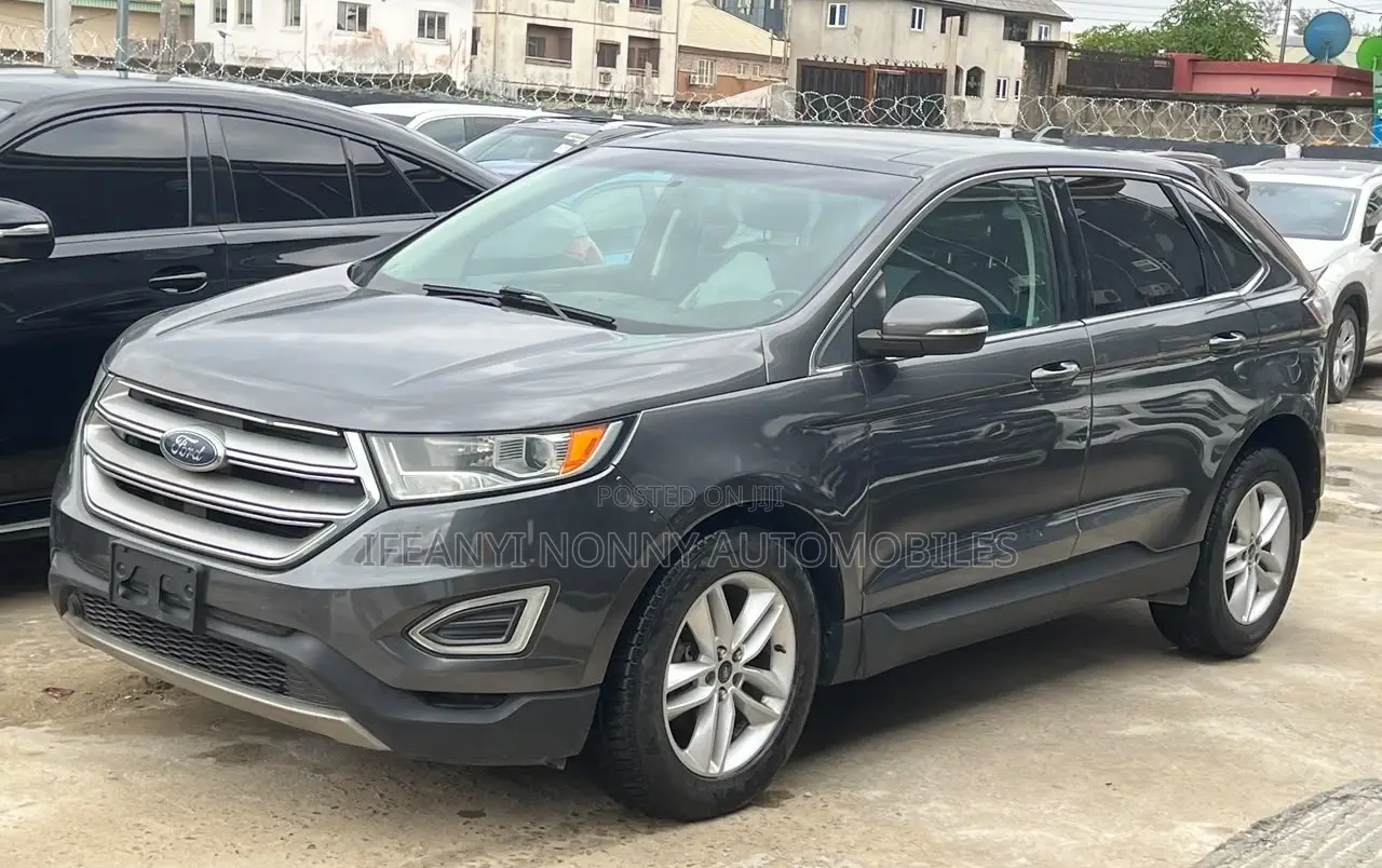 Ford Edge Titanium 4dr FWD 2017 Gray