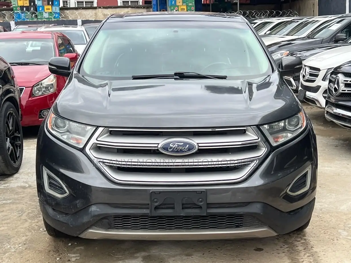 Ford Edge Titanium 4dr FWD 2017 Gray