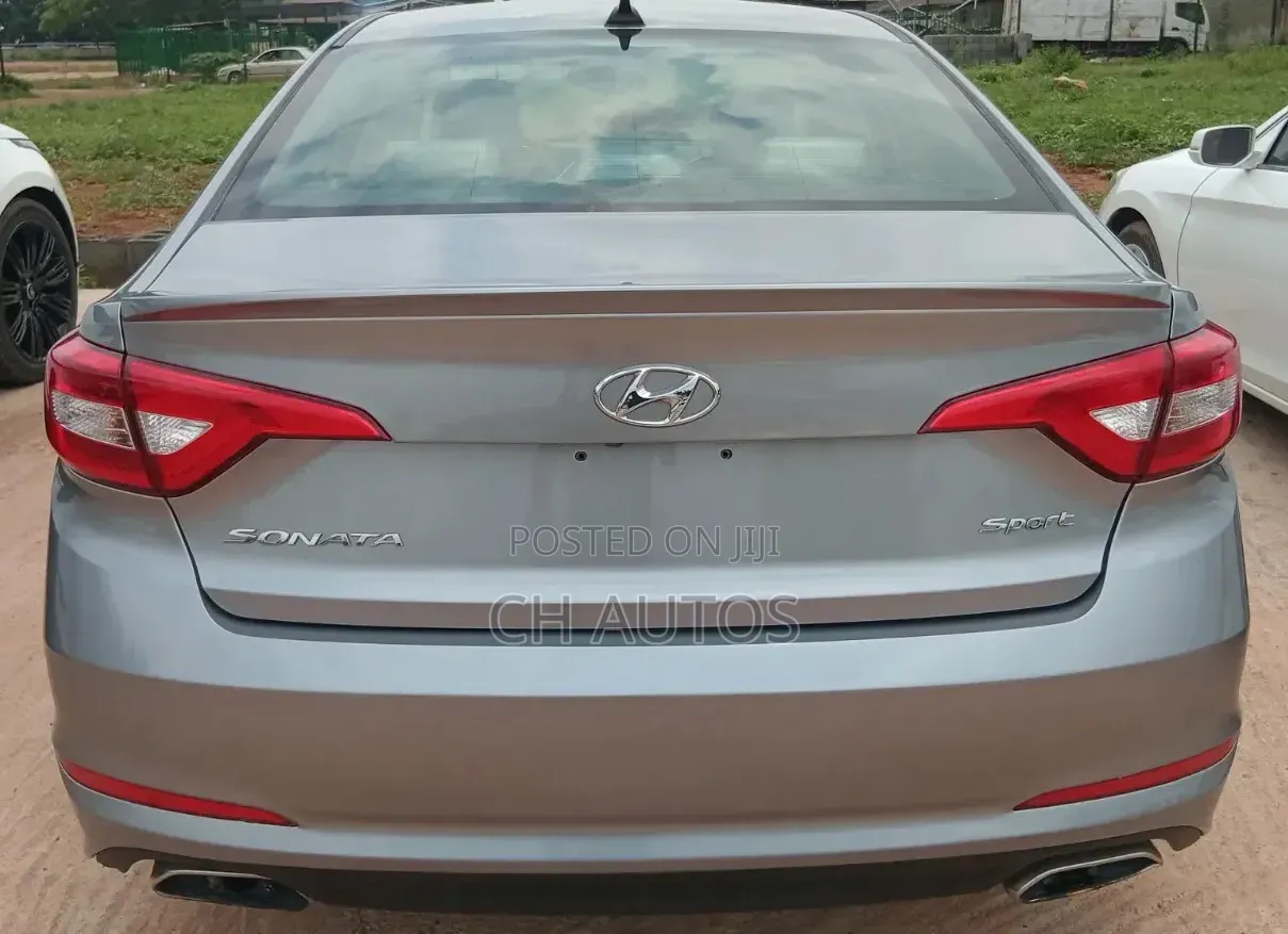 Hyundai Sonata Sport Sedan FWD (2.4L 4cyl 6A) 2016 Gray