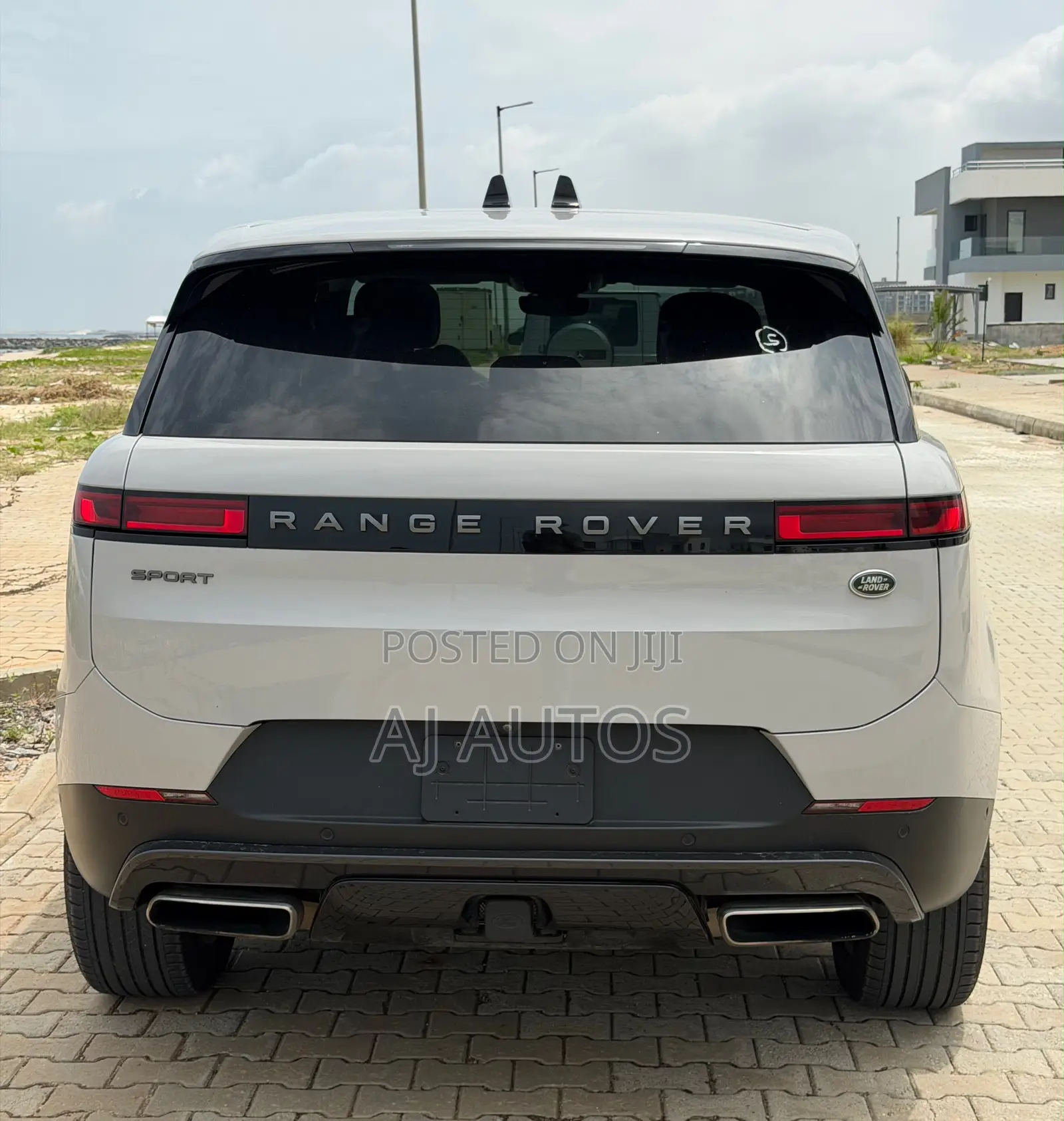 Land Rover Range Rover Sport P400 SE Dynamic 4WD 2023 Silver