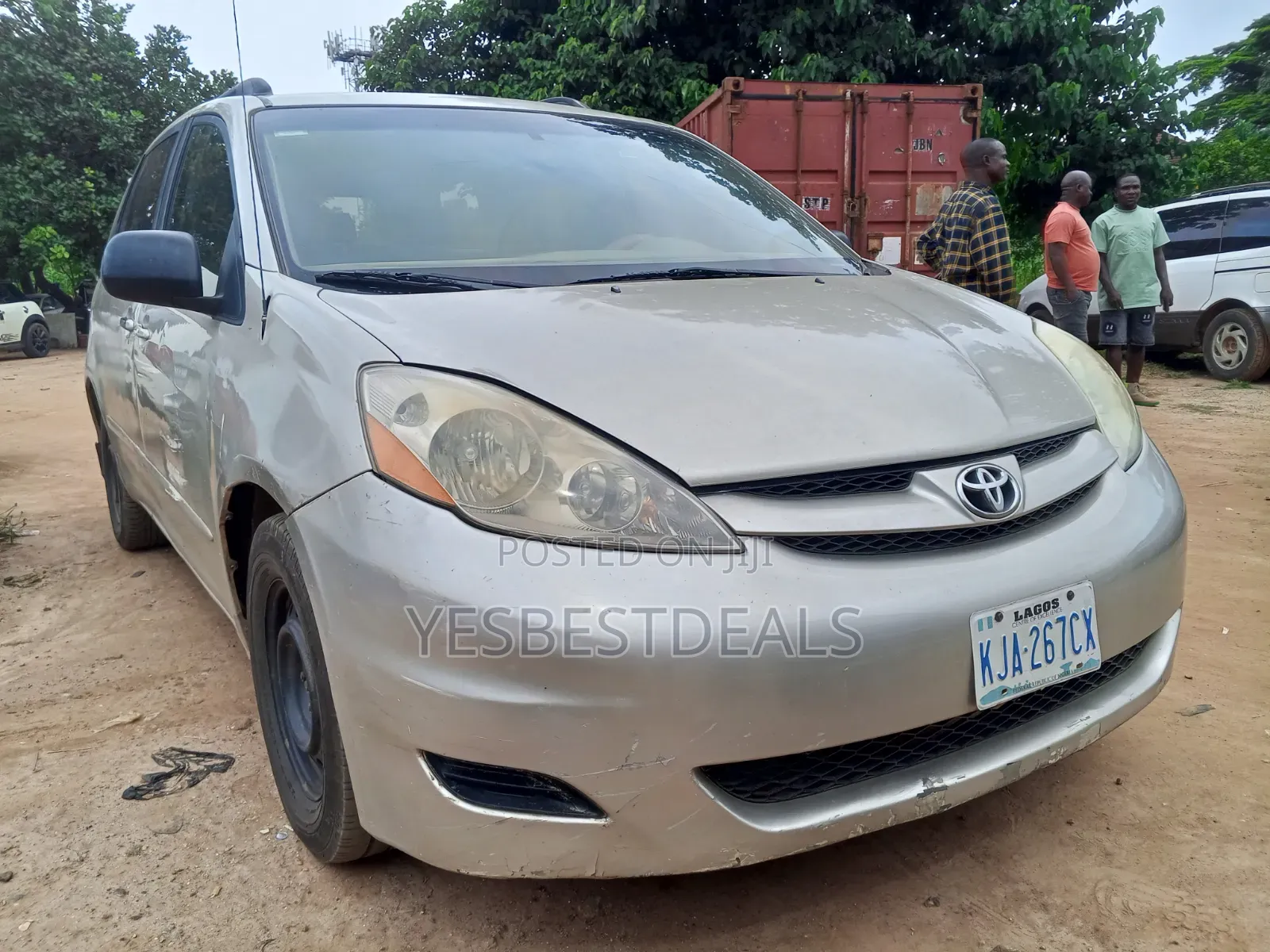 Toyota Sienna 2006 Gold