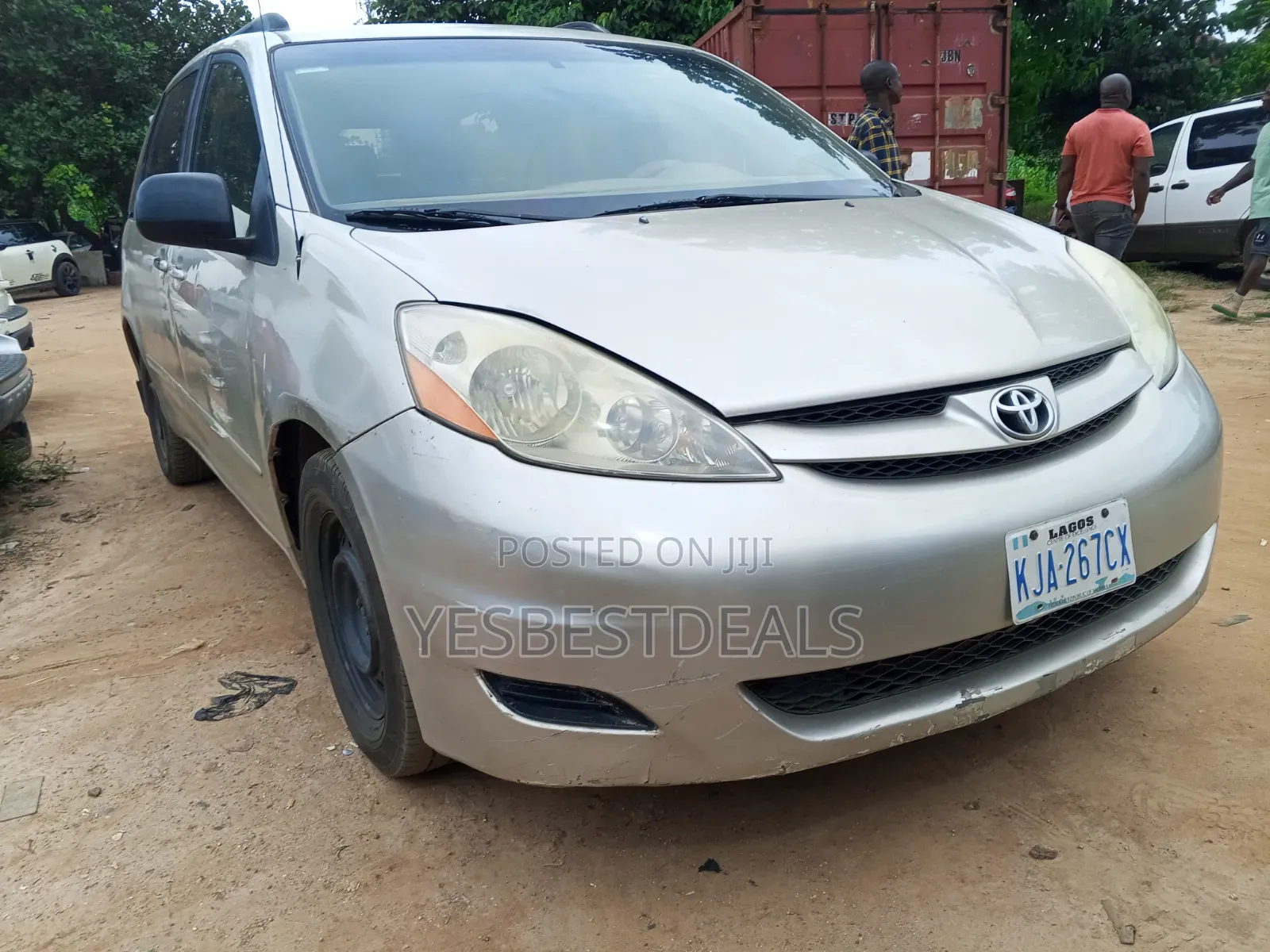 Toyota Sienna 2006 Gold