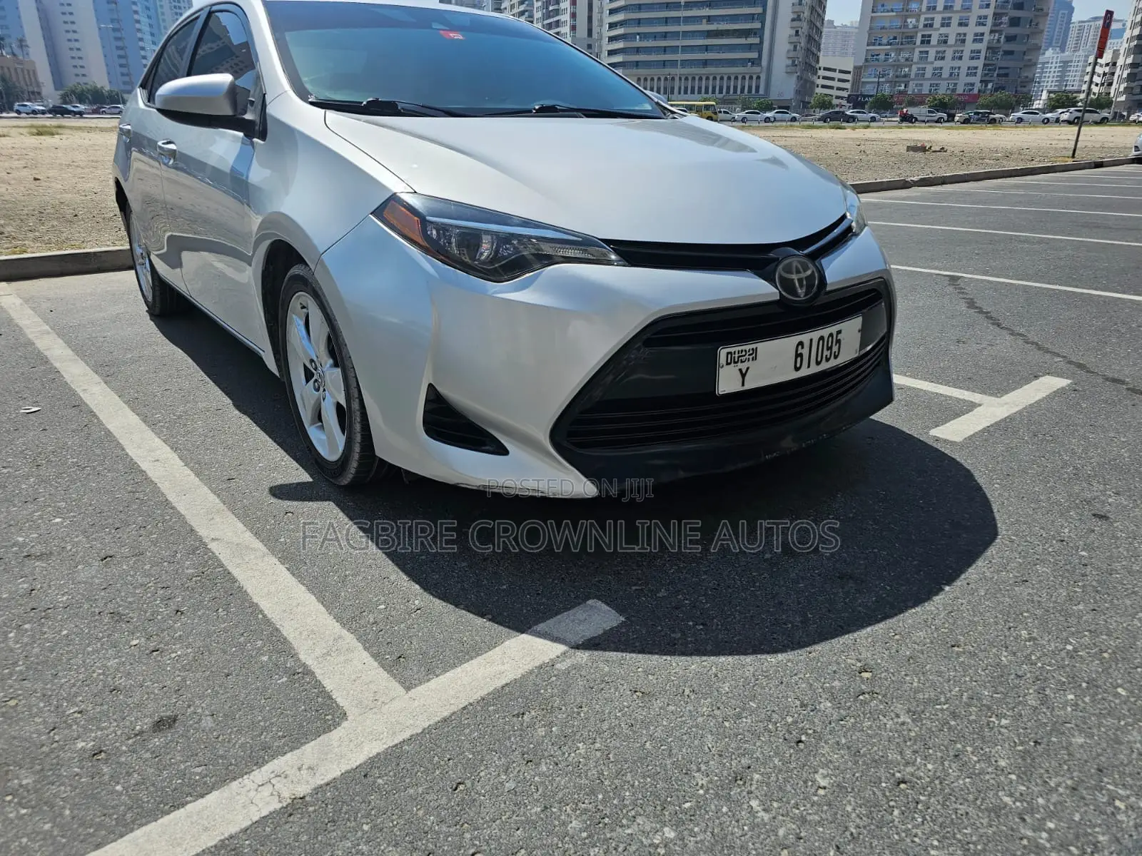 Toyota Corolla LE Eco (1.8L 4cyl 2A) 2018 Silver