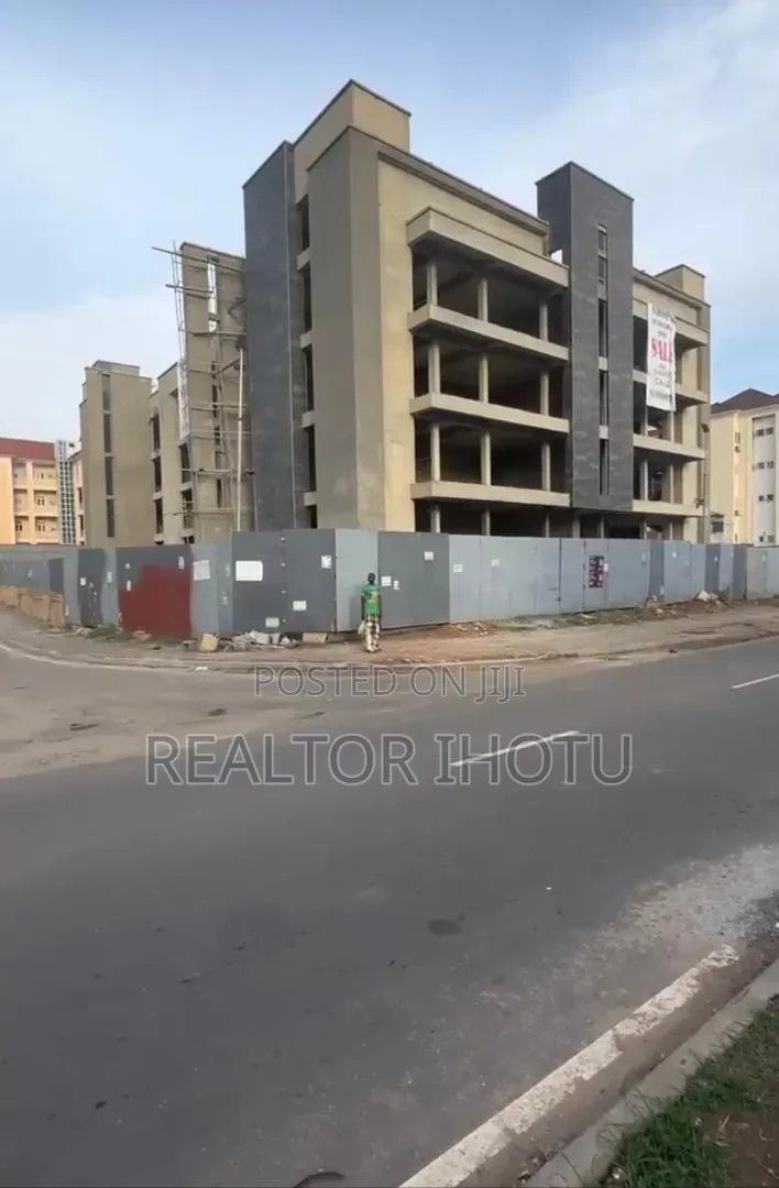3bdrm Farm House in Wuye for Sale