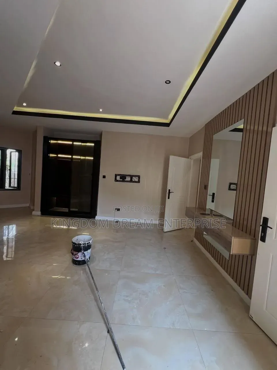 3bdrm Apartment in Lekki Phase 1 for rent