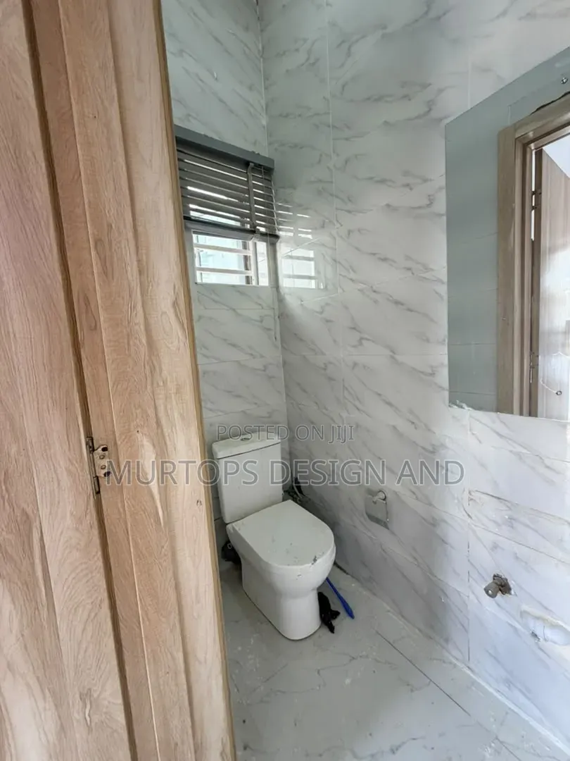 Studio Apartment in Royal, Lekki Phase 2 for rent