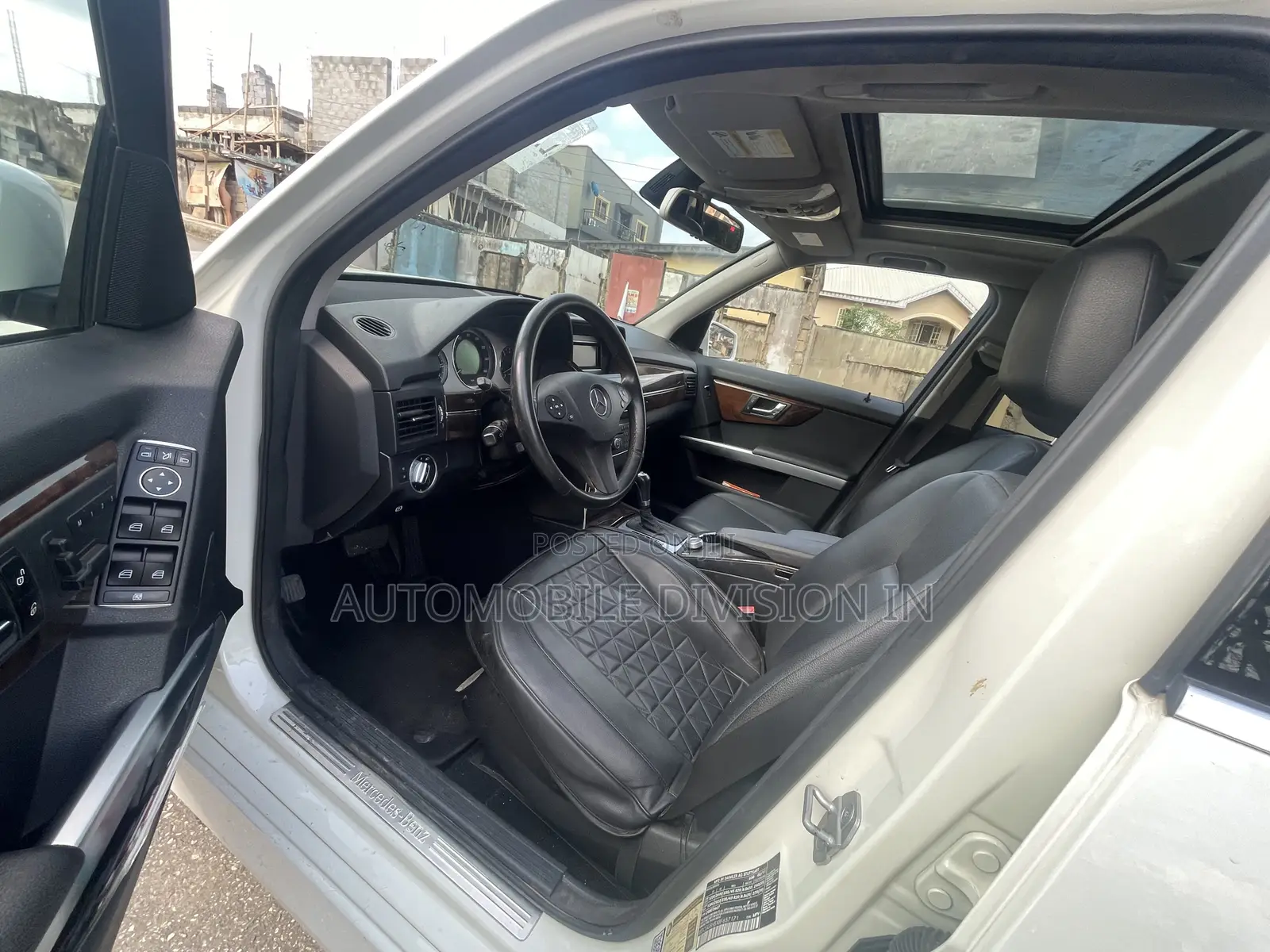 Mercedes-Benz GLK-Class 350 4MATIC 2011 White