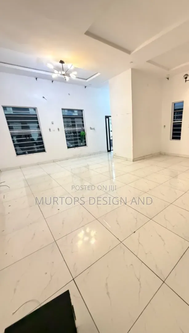 Studio Apartment in Royal, Lekki Phase 2 for rent