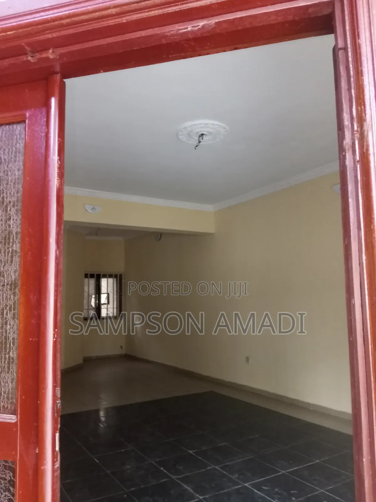 3bdrm Duplex in East West Road for rent