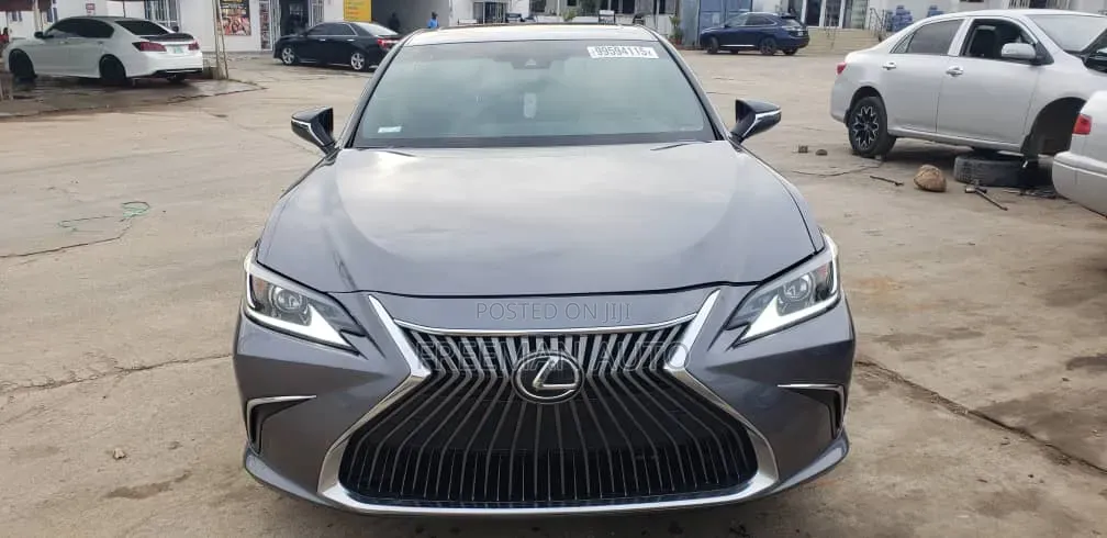 Lexus ES 2021 Gray