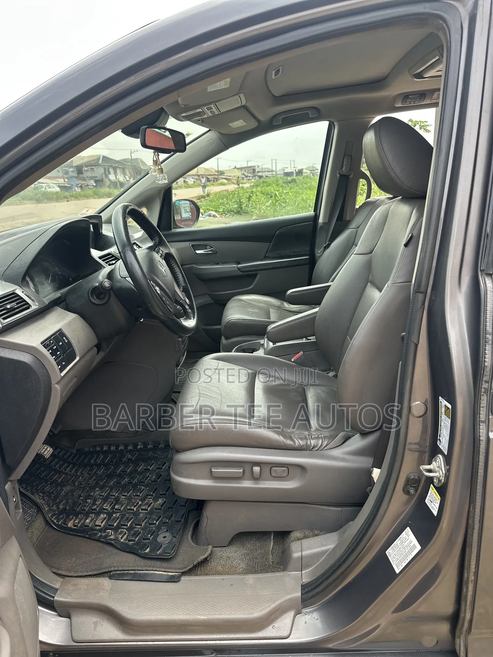 Honda Odyssey Touring 4dr Minivan (3.5L 6cyl 6A) 2014 Gray