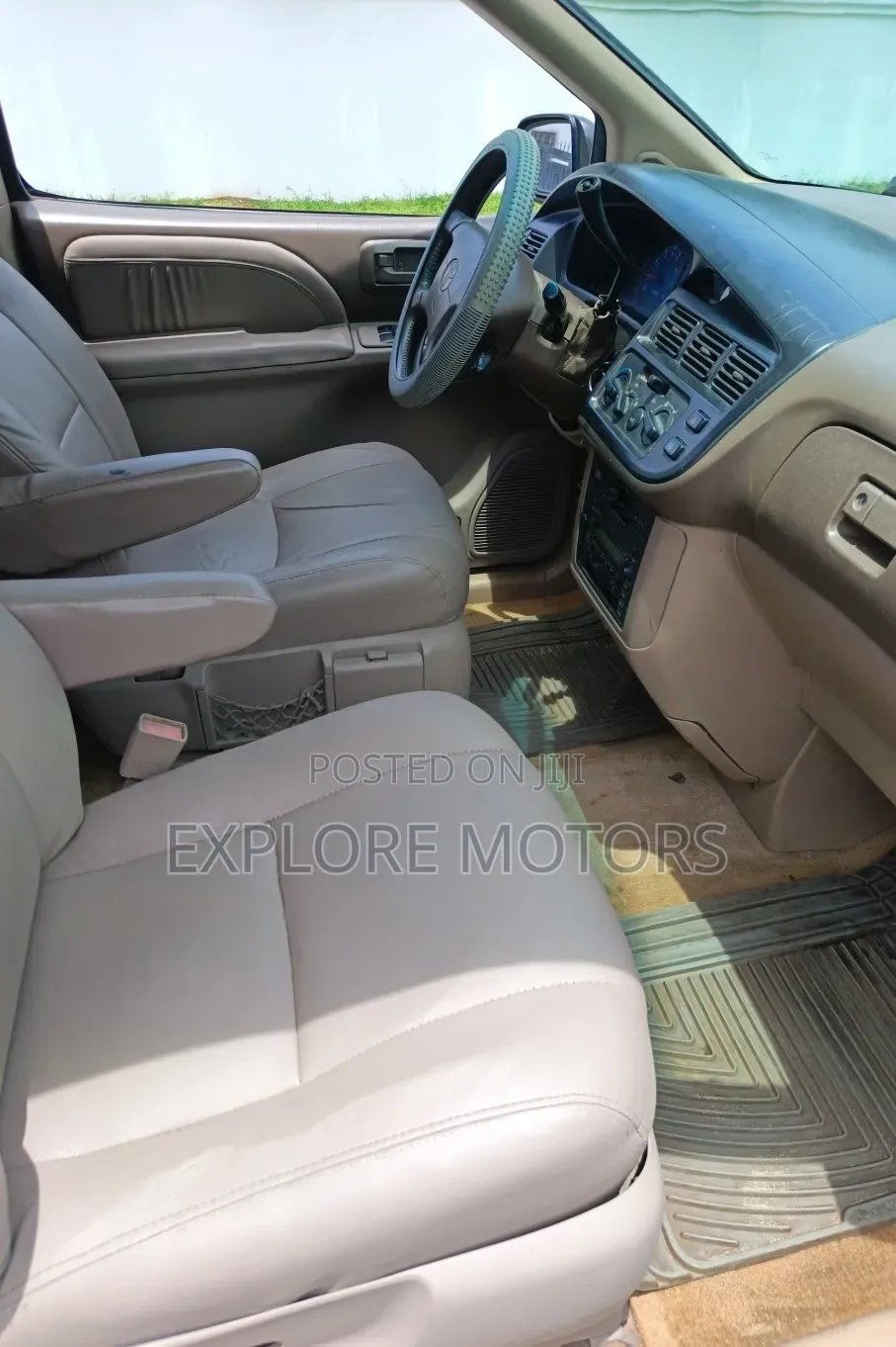 Toyota Sienna 2001 Gold