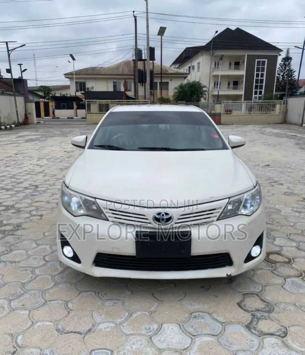 Toyota Camry 2012 White