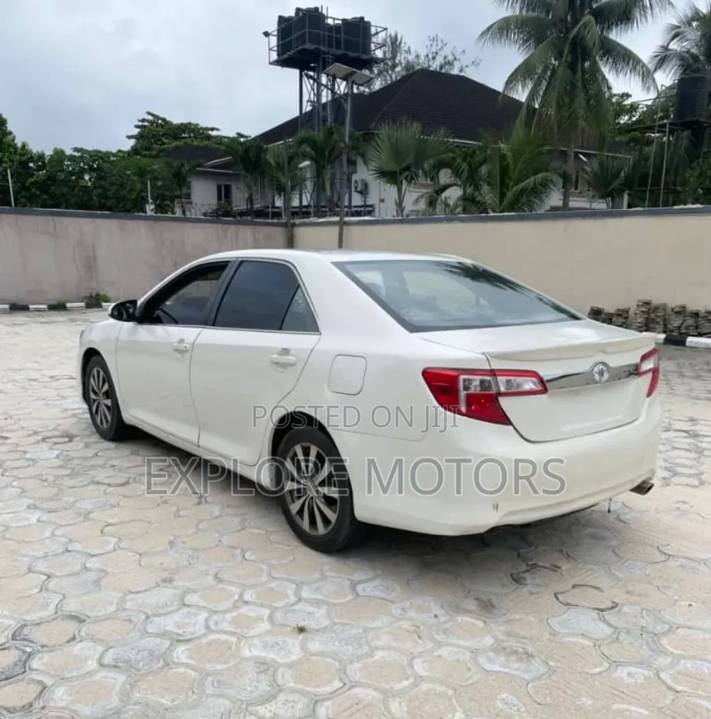 Toyota Camry 2012 White