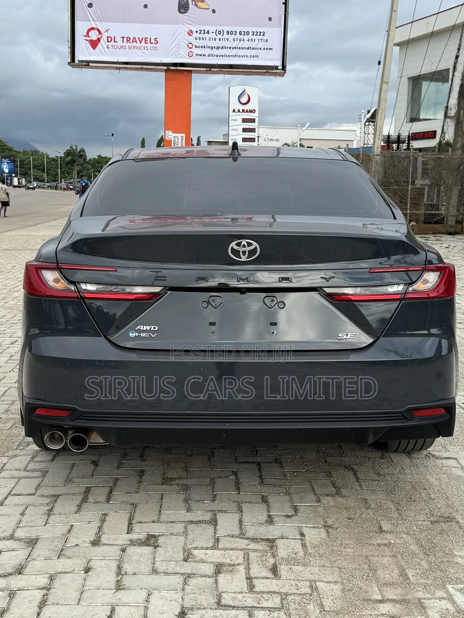 Toyota Camry SE 2025 Gray