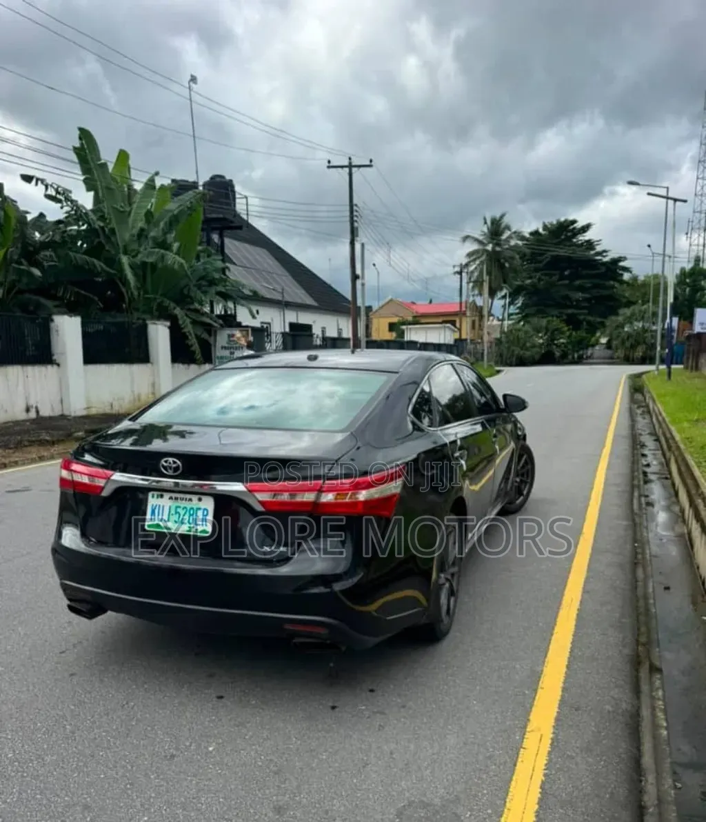 Toyota Avalon 2016 Black