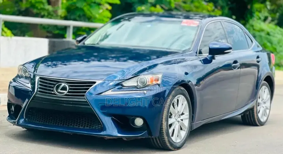Lexus IS 250 4WD 2014 Blue
