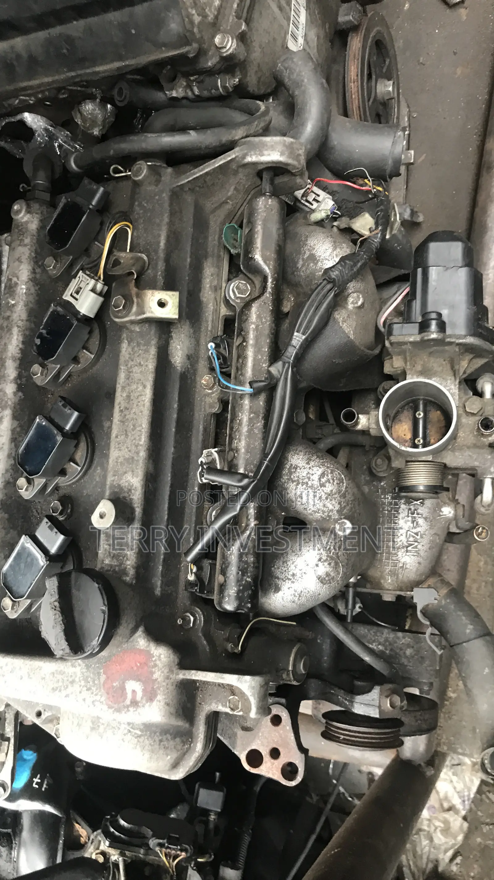 Toyota Hybrid Prius Engine and Gear Box 2004/2009. 1NZ