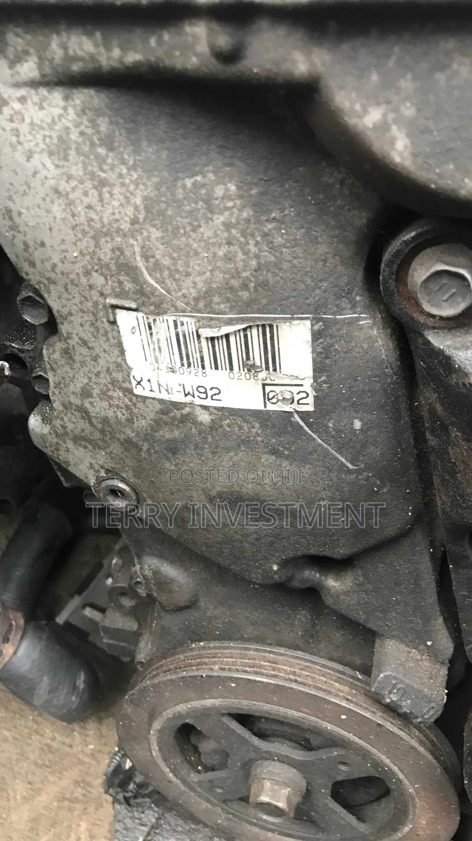Toyota Hybrid Prius Engine and Gear Box 2004/2009. 1NZ