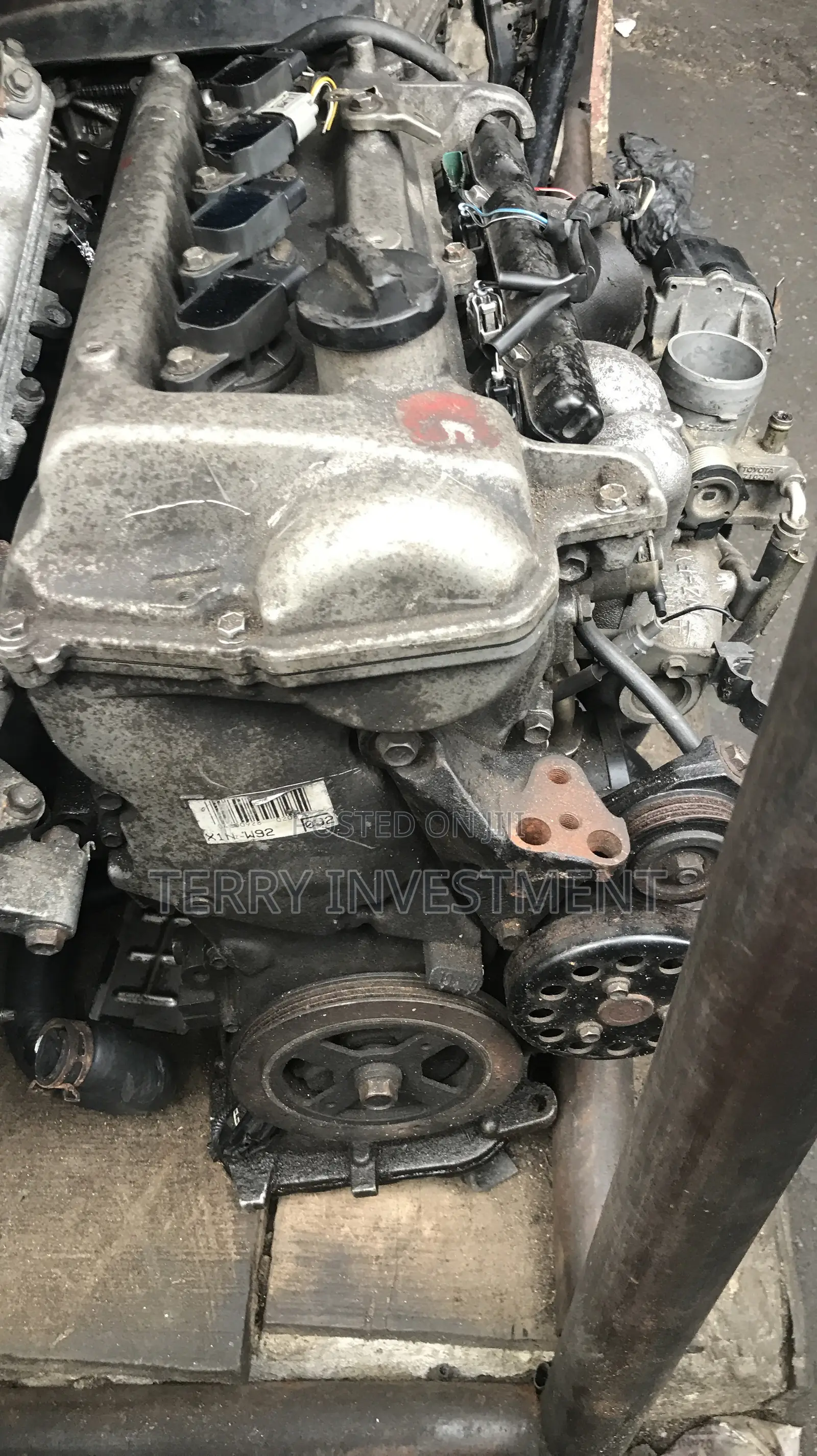 Toyota Hybrid Prius Engine and Gear Box 2004/2009. 1NZ