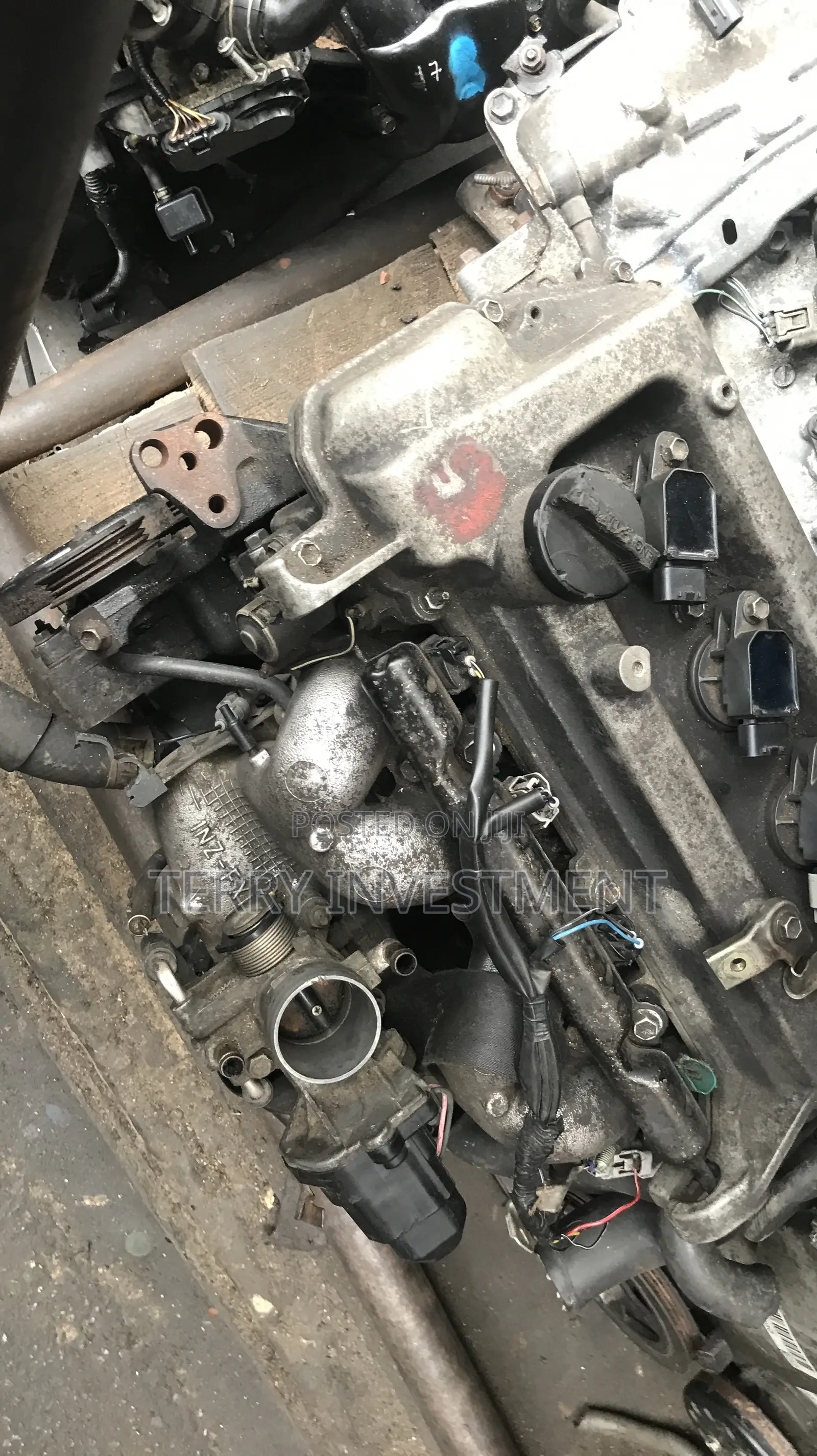 Toyota Hybrid Prius Engine and Gear Box 2004/2009. 1NZ