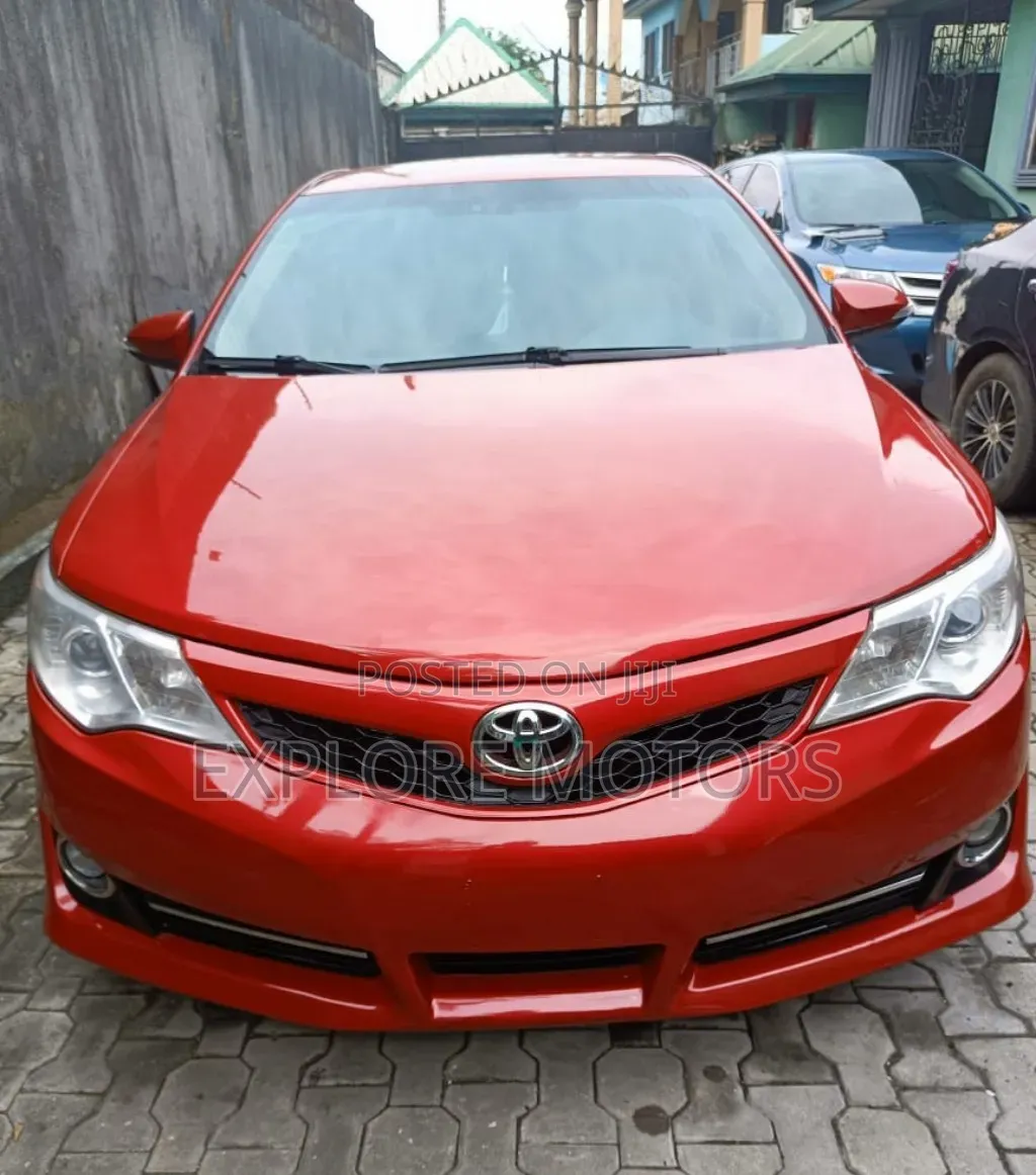 Toyota Camry 2013 Red