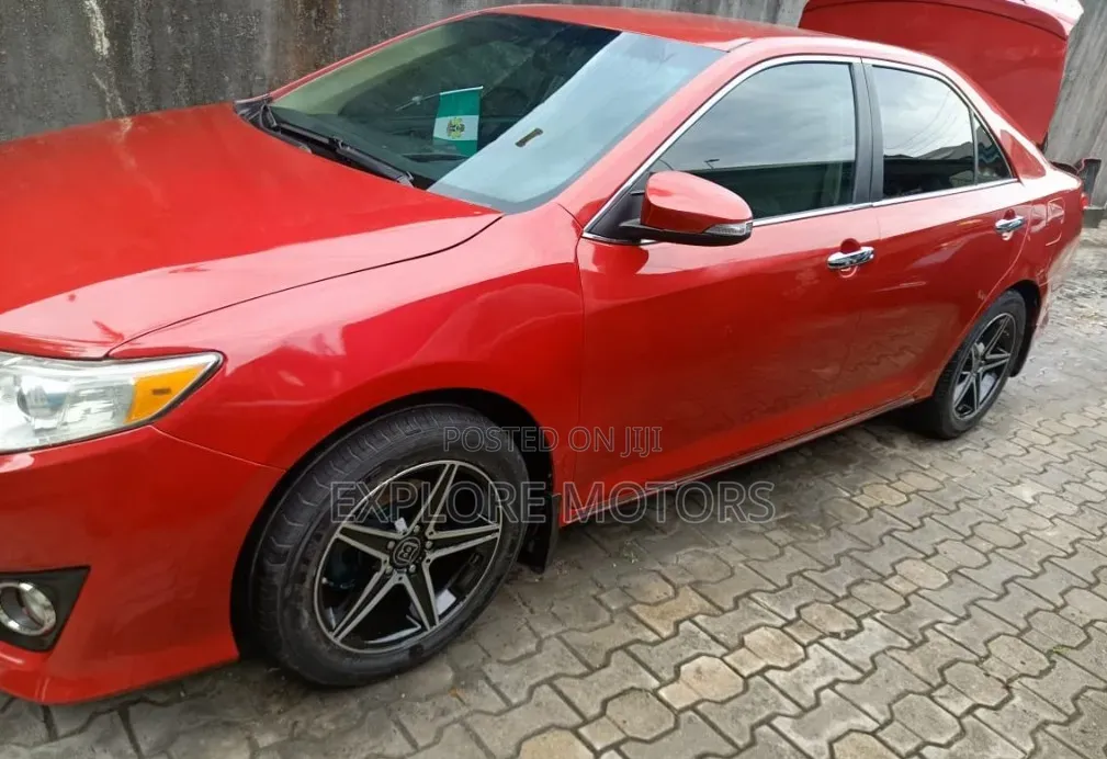 Toyota Camry 2013 Red
