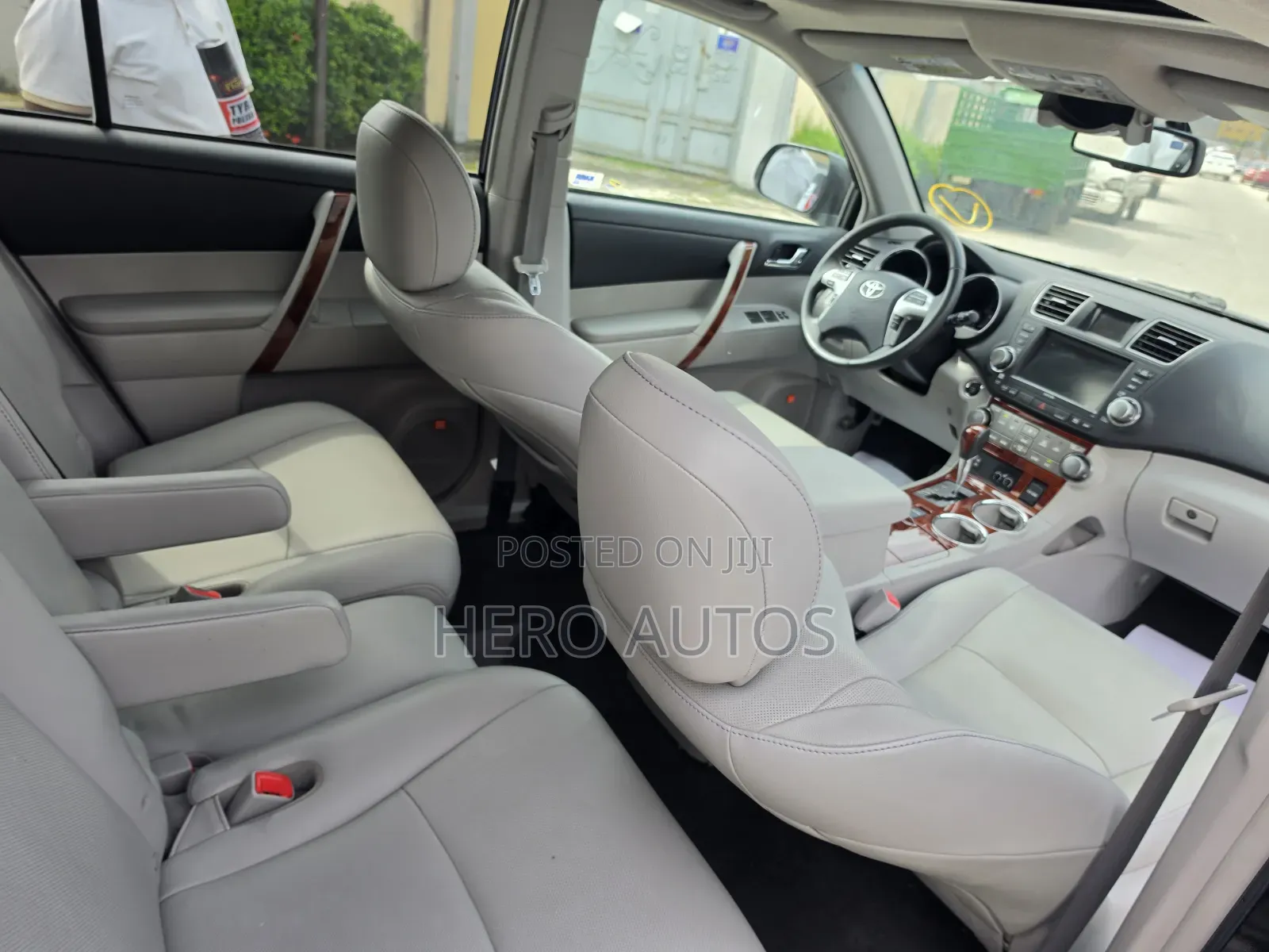 Toyota Highlander Limited 3.5l 4WD 2013 Black