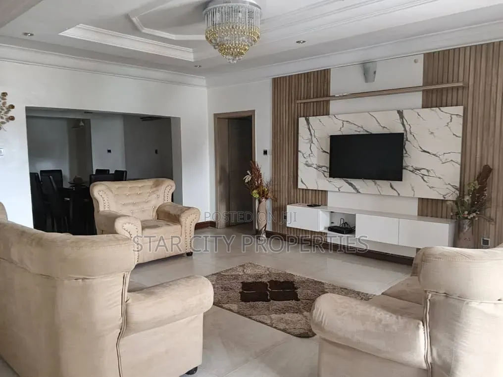 3bdrm Apartment in Ikeja Gra for rent