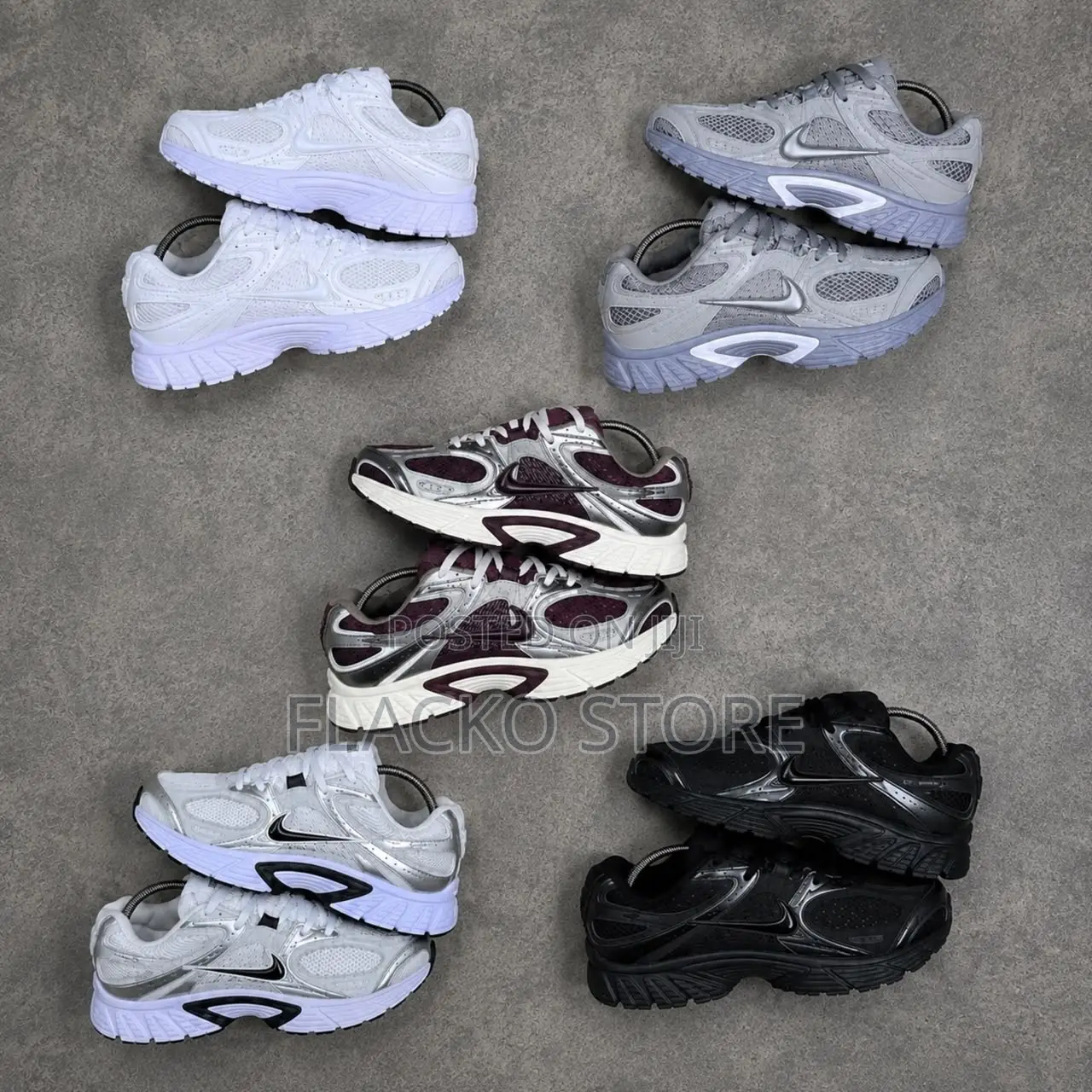 Original Nike V5 Runner Sneakers