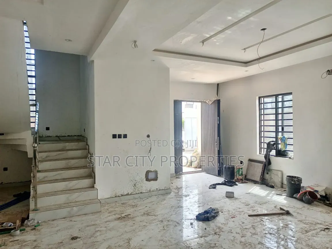 5bdrm Duplex in Ikeja Lagos, Adeniyi Jones for rent
