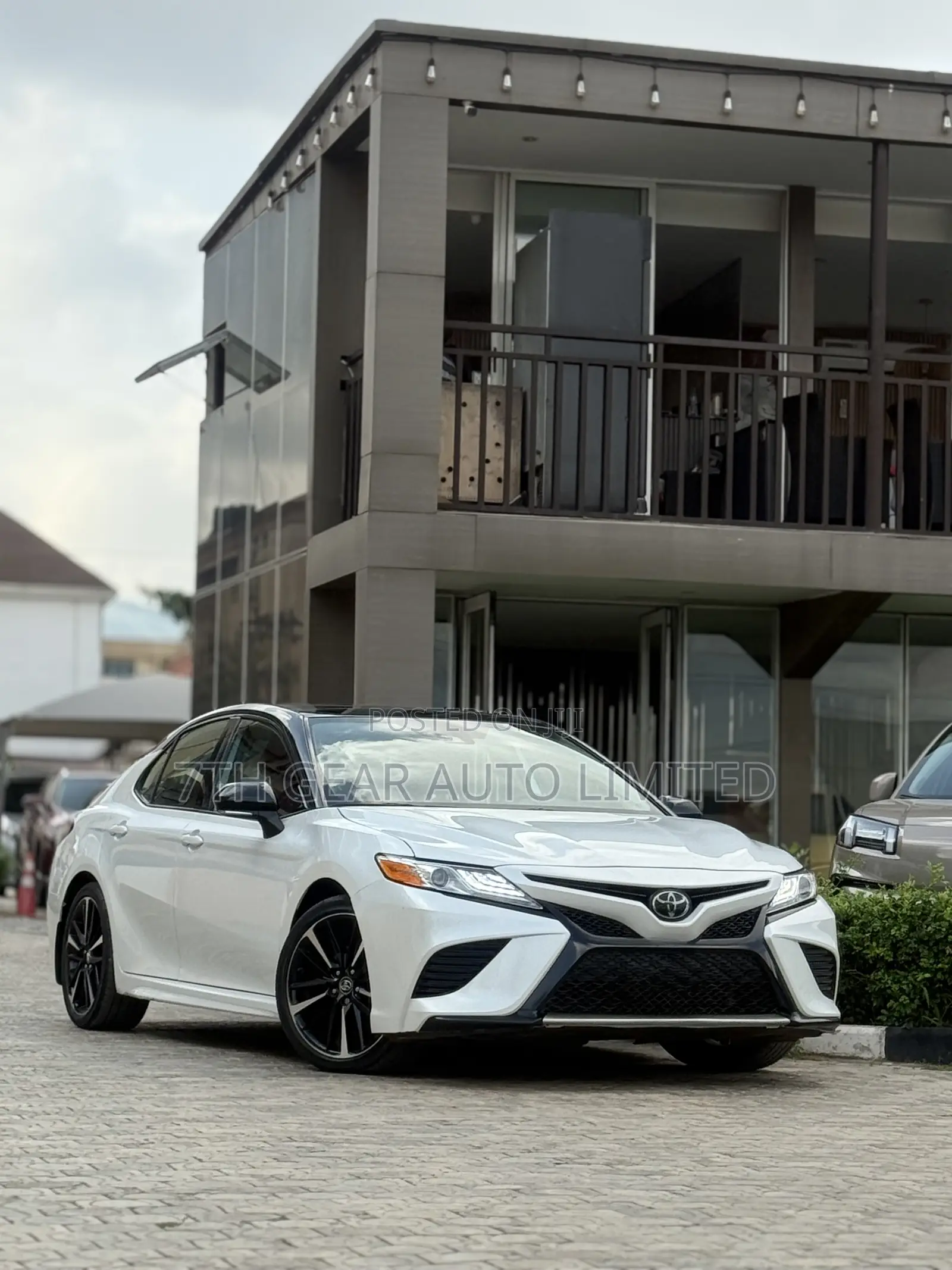 Toyota Camry XSE FWD 2020 White