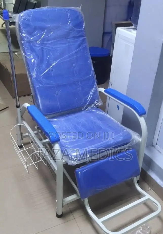 IV Infusion Chair — With Drip Stand Footrest (AXIOM UK)