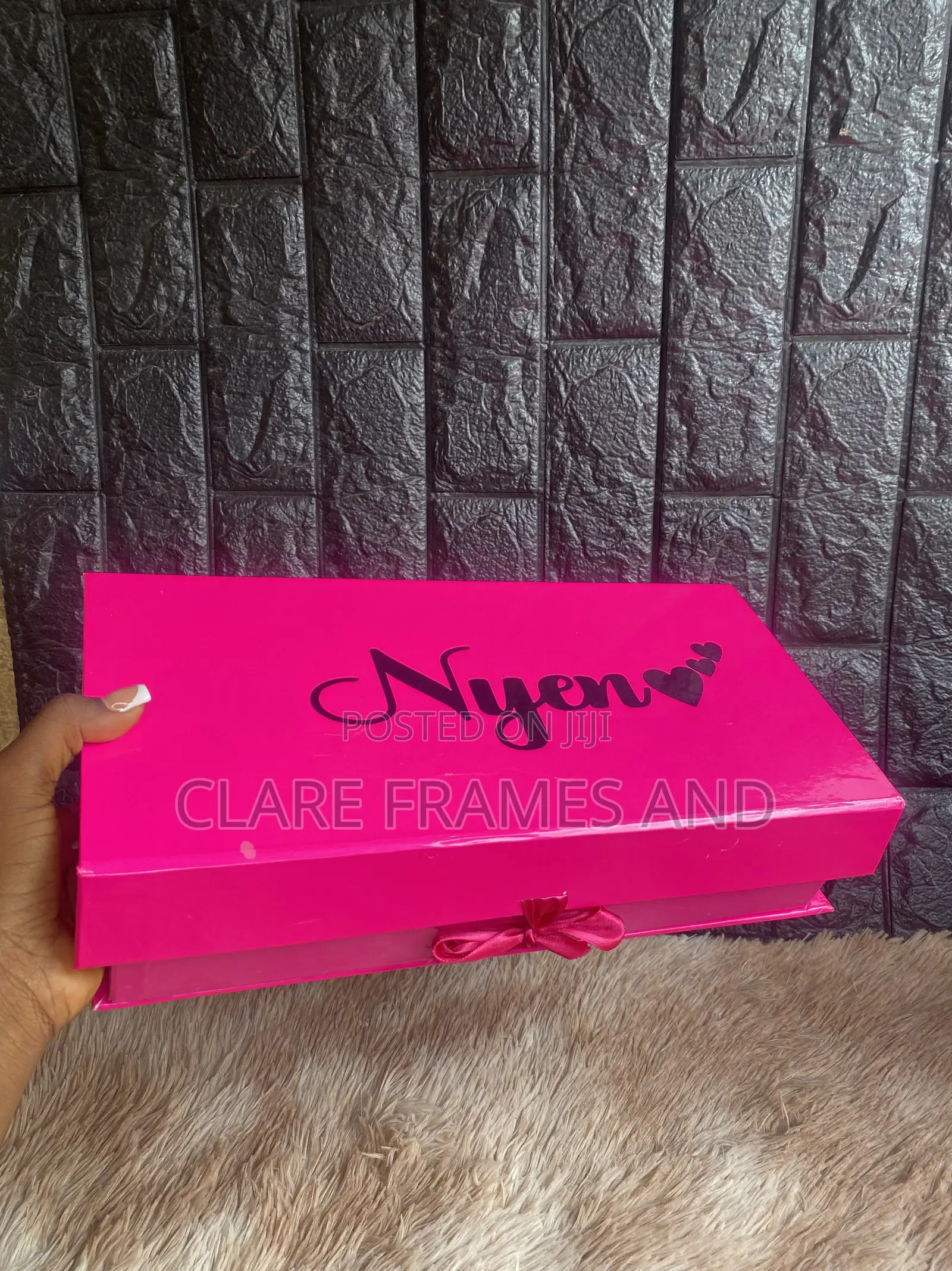 Money Bundle Flip Box