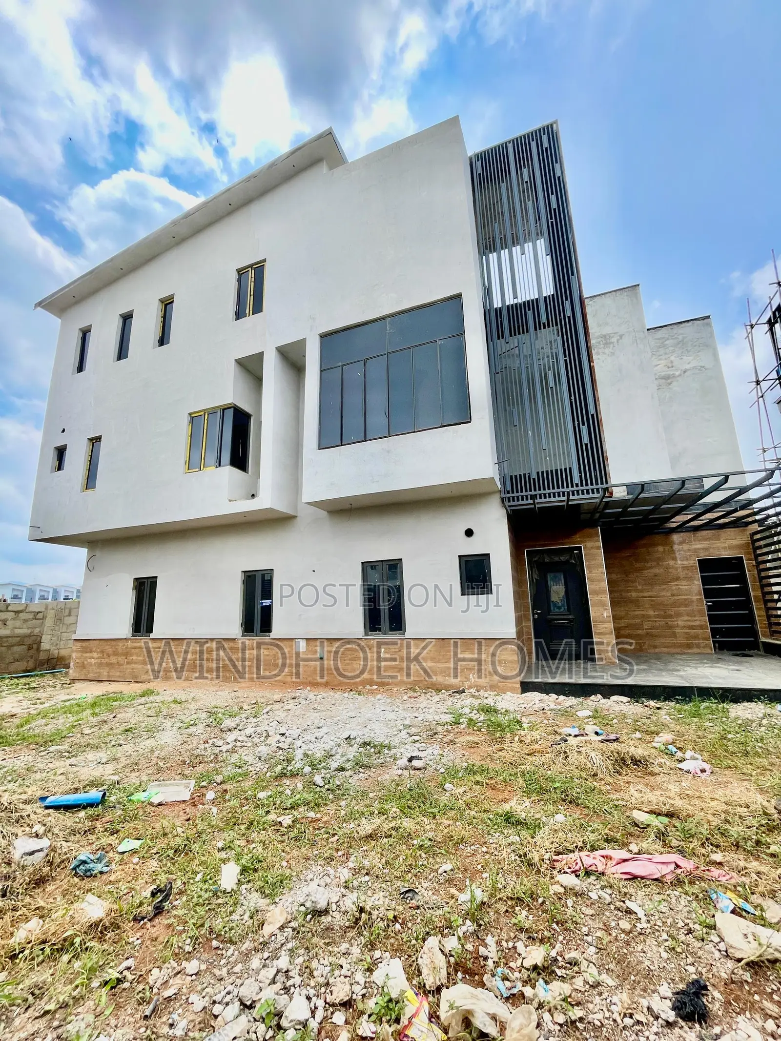 4bdrm Duplex in Jahi for sale