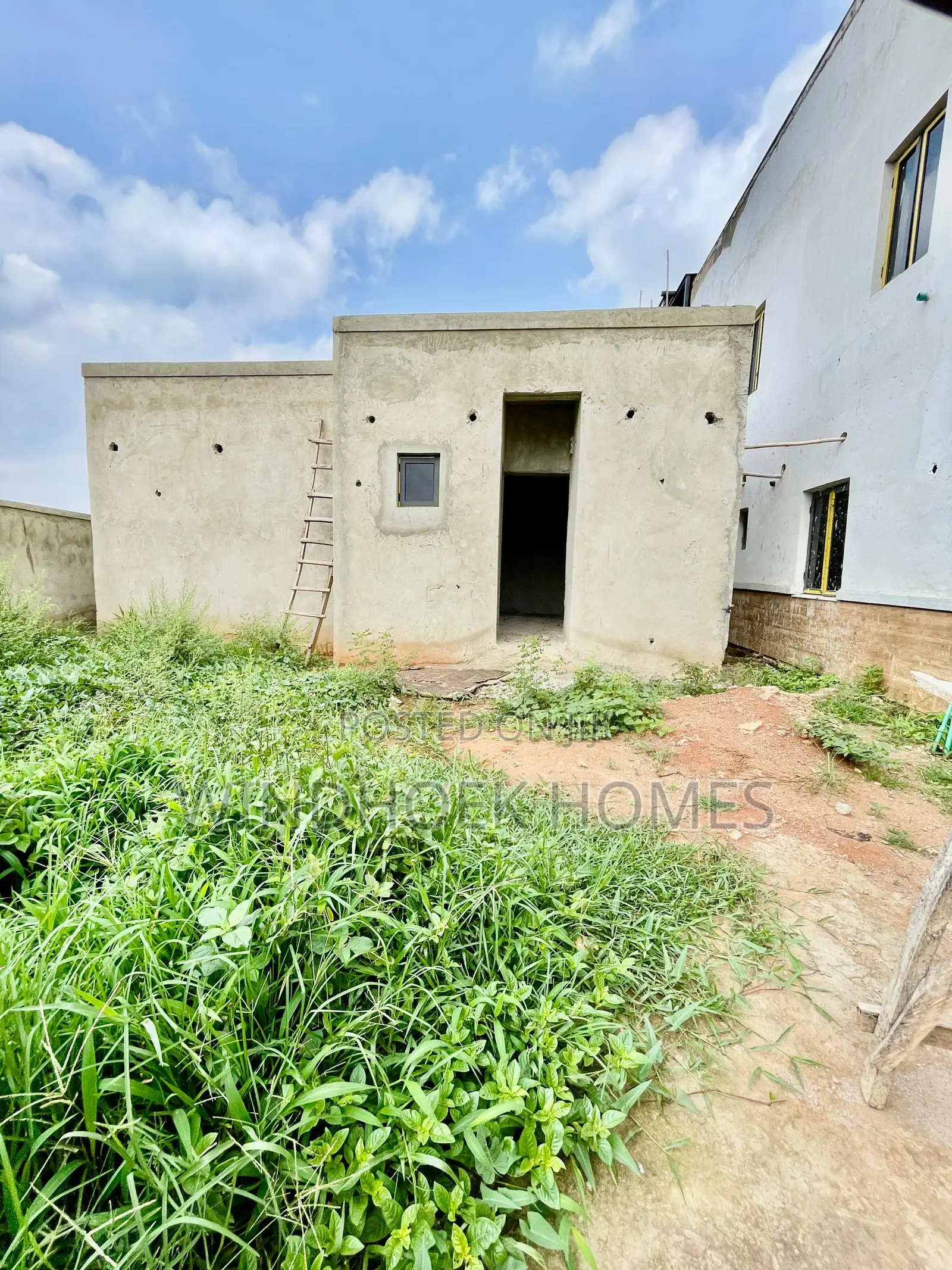 4bdrm Duplex in Jahi for sale