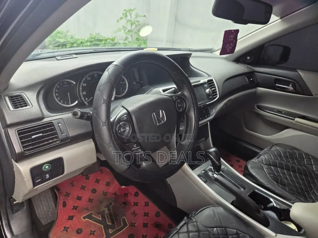 Honda Accord EX-L V-6 4dr Sedan FWD (3.5L 6cyl 6A) 2016 Black