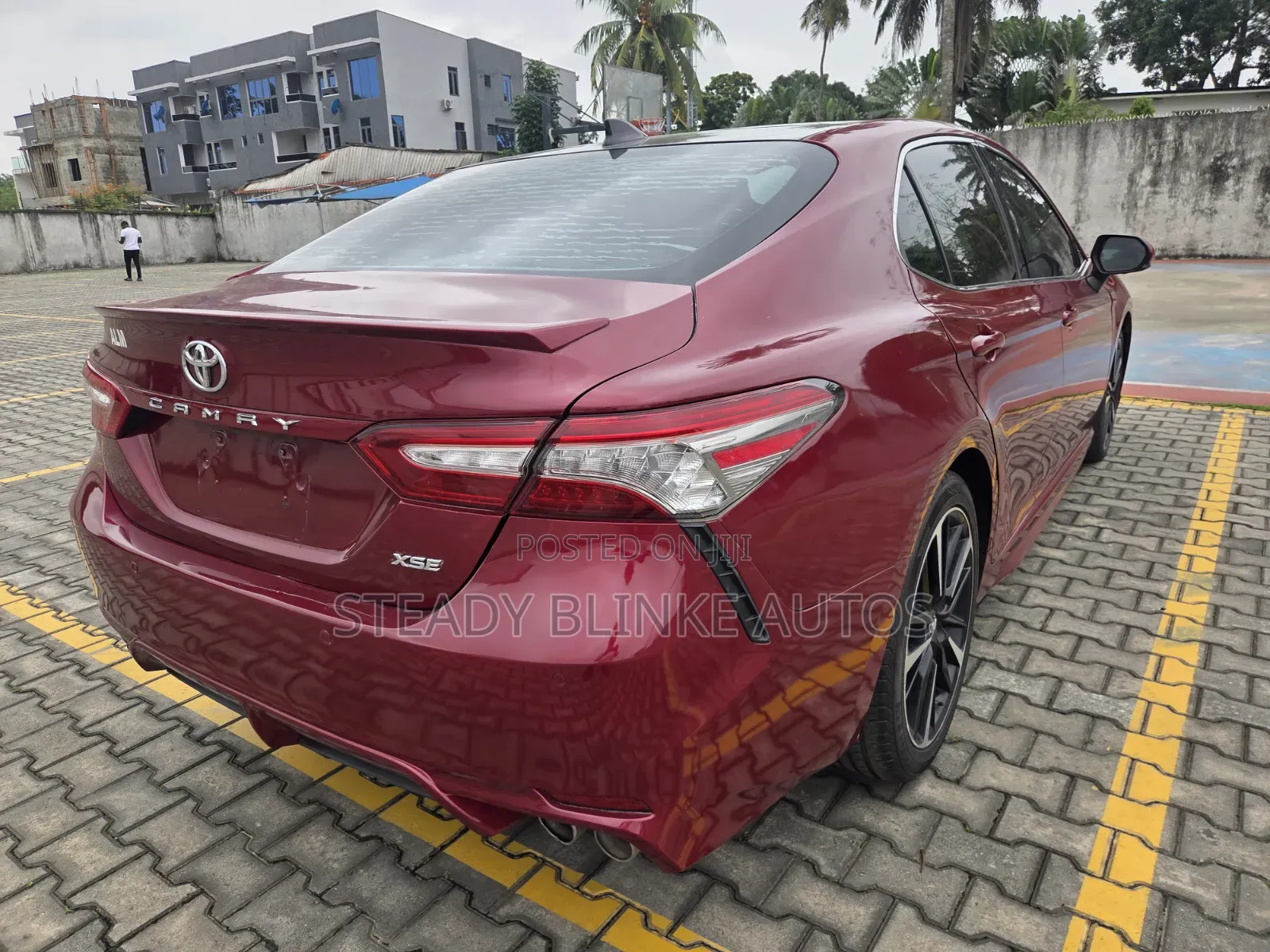 Toyota Camry XSE FWD (2.5L 4cyl 8AM) 2018 Red