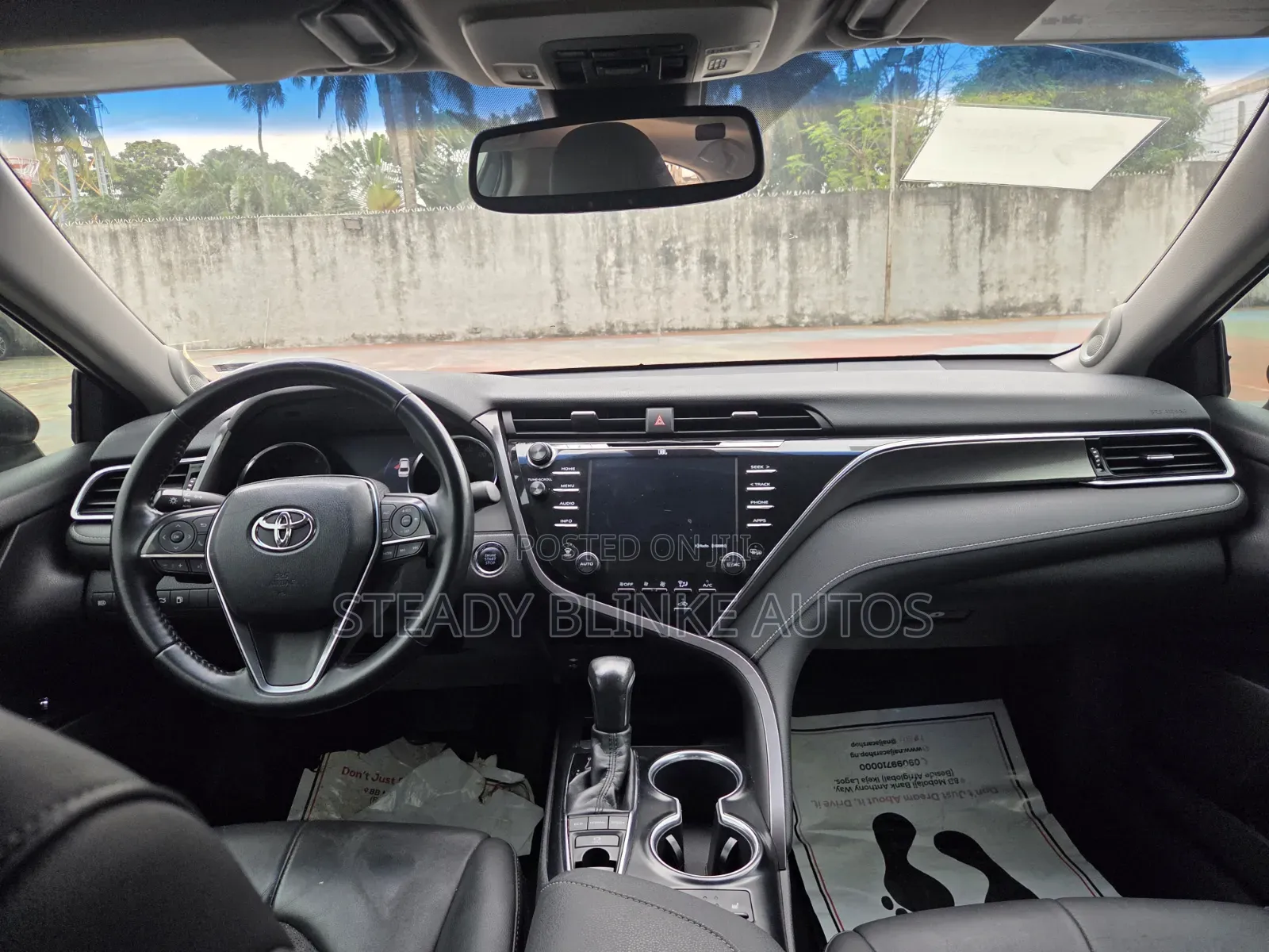 Toyota Camry XSE FWD (2.5L 4cyl 8AM) 2018 Red