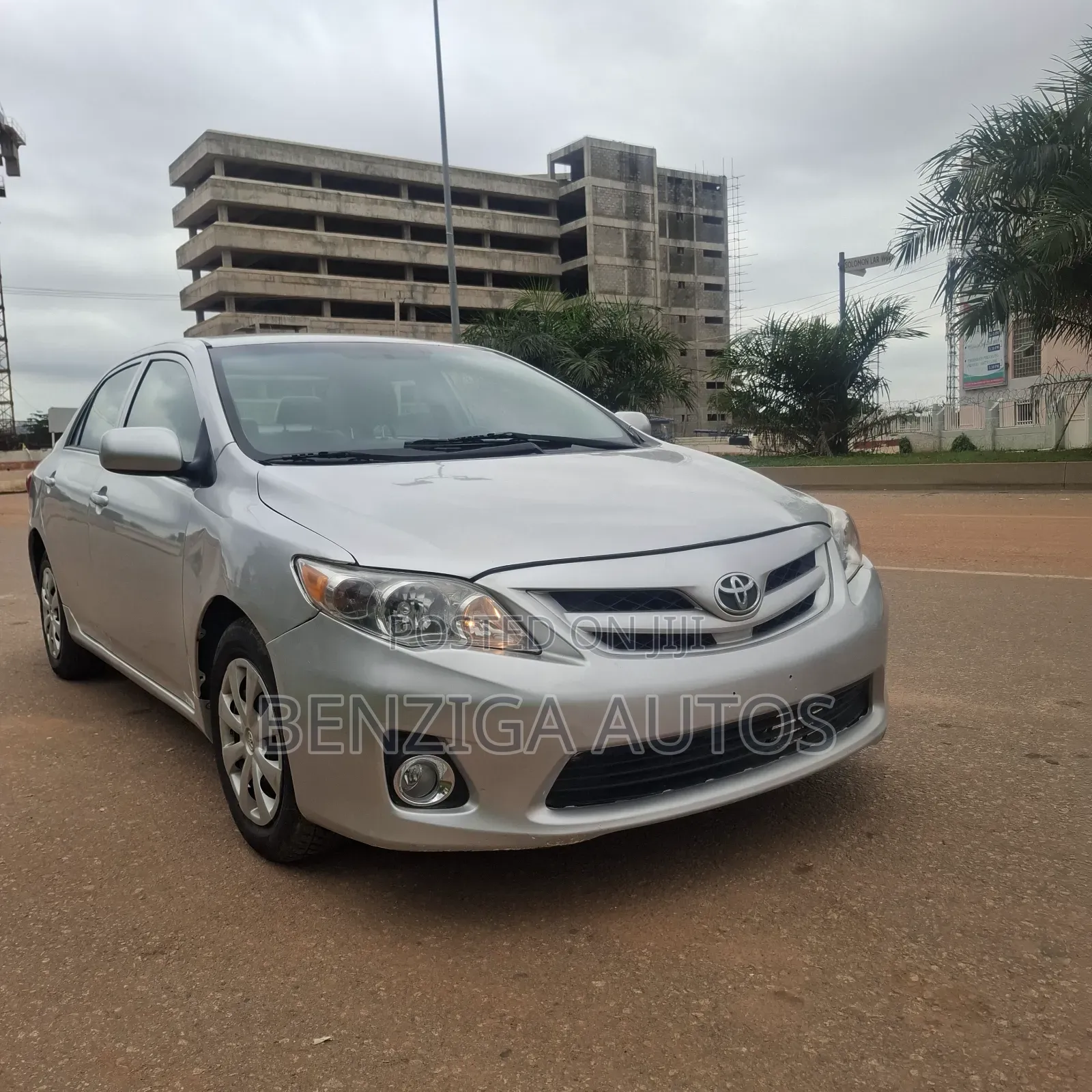 Toyota Corolla 2012 Silver