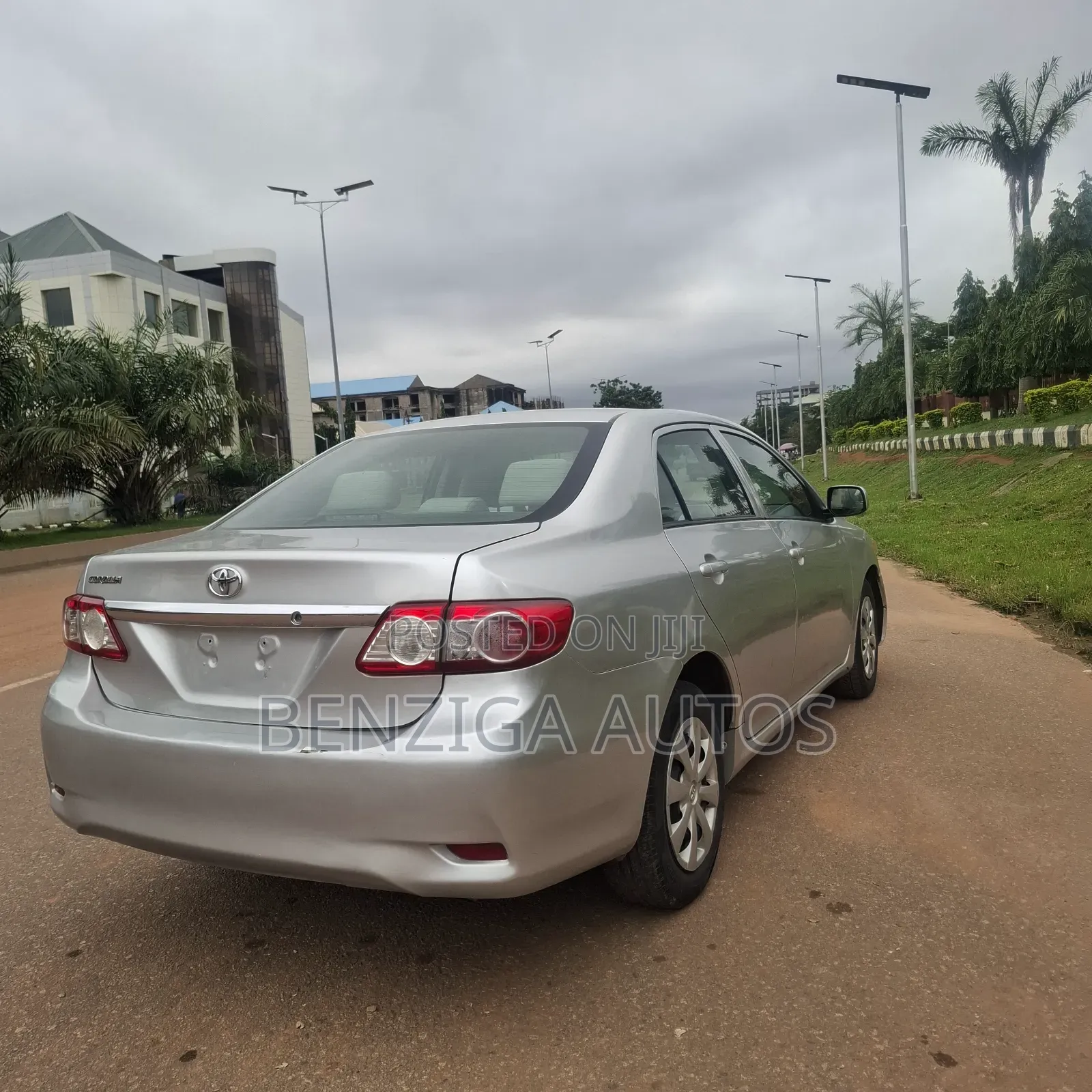 Toyota Corolla 2012 Silver