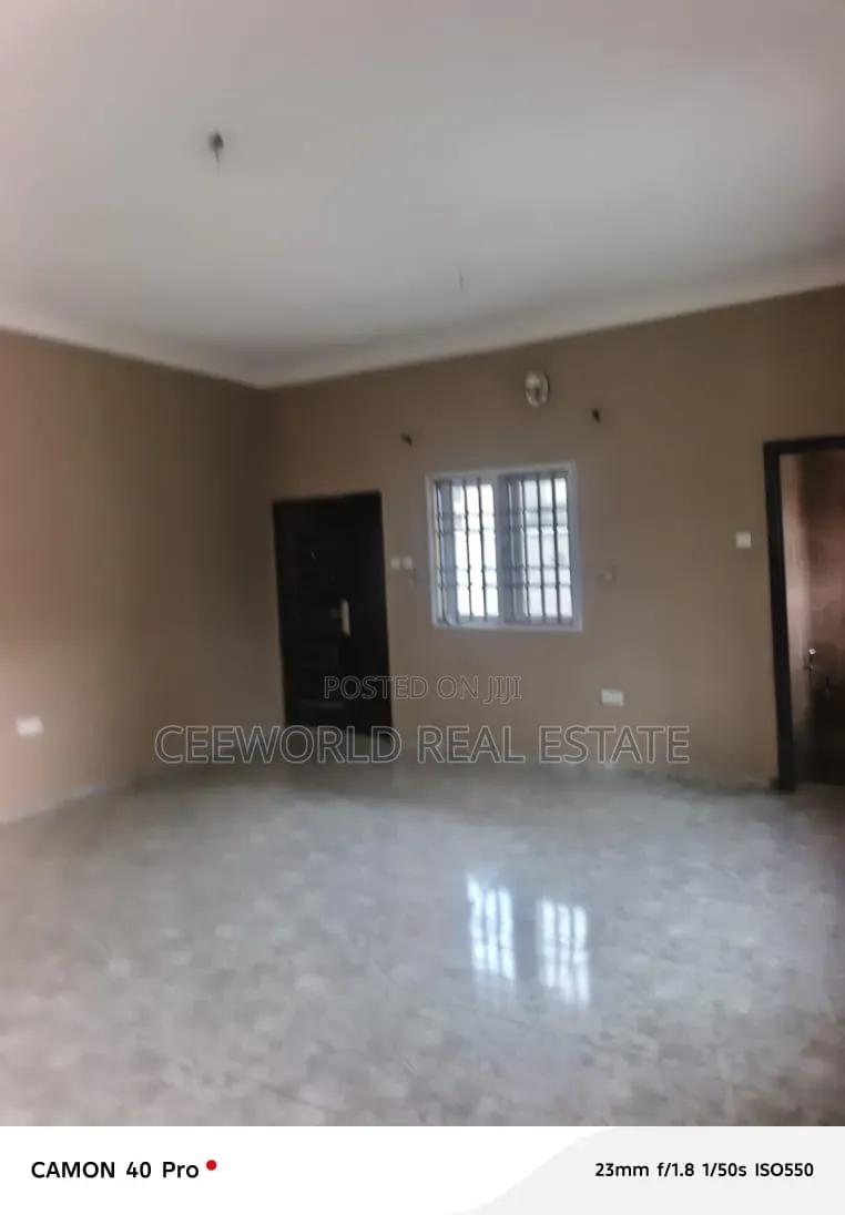 3bdrm Apartment in Akala Way Akobo for rent