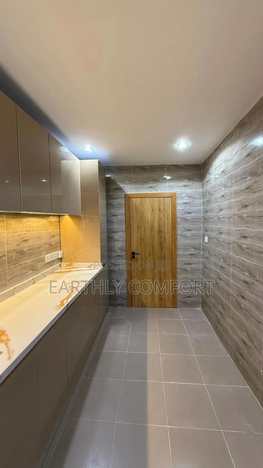 Modern Kitchen Cabinets Interior | Custom L-Shaped Kitchen Design