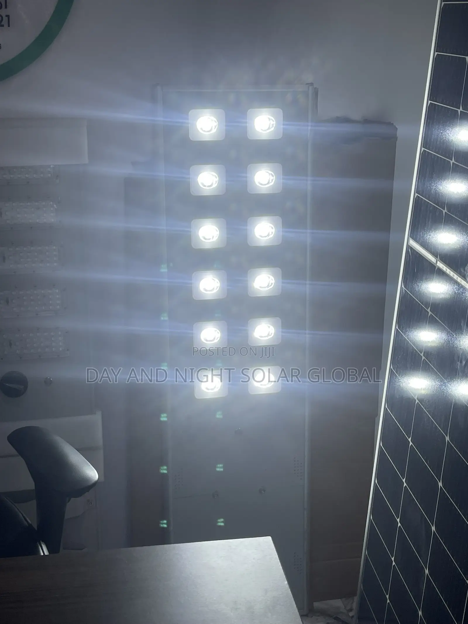 160watts 12eyes Aluminum Body Solar Street Light 5yrs