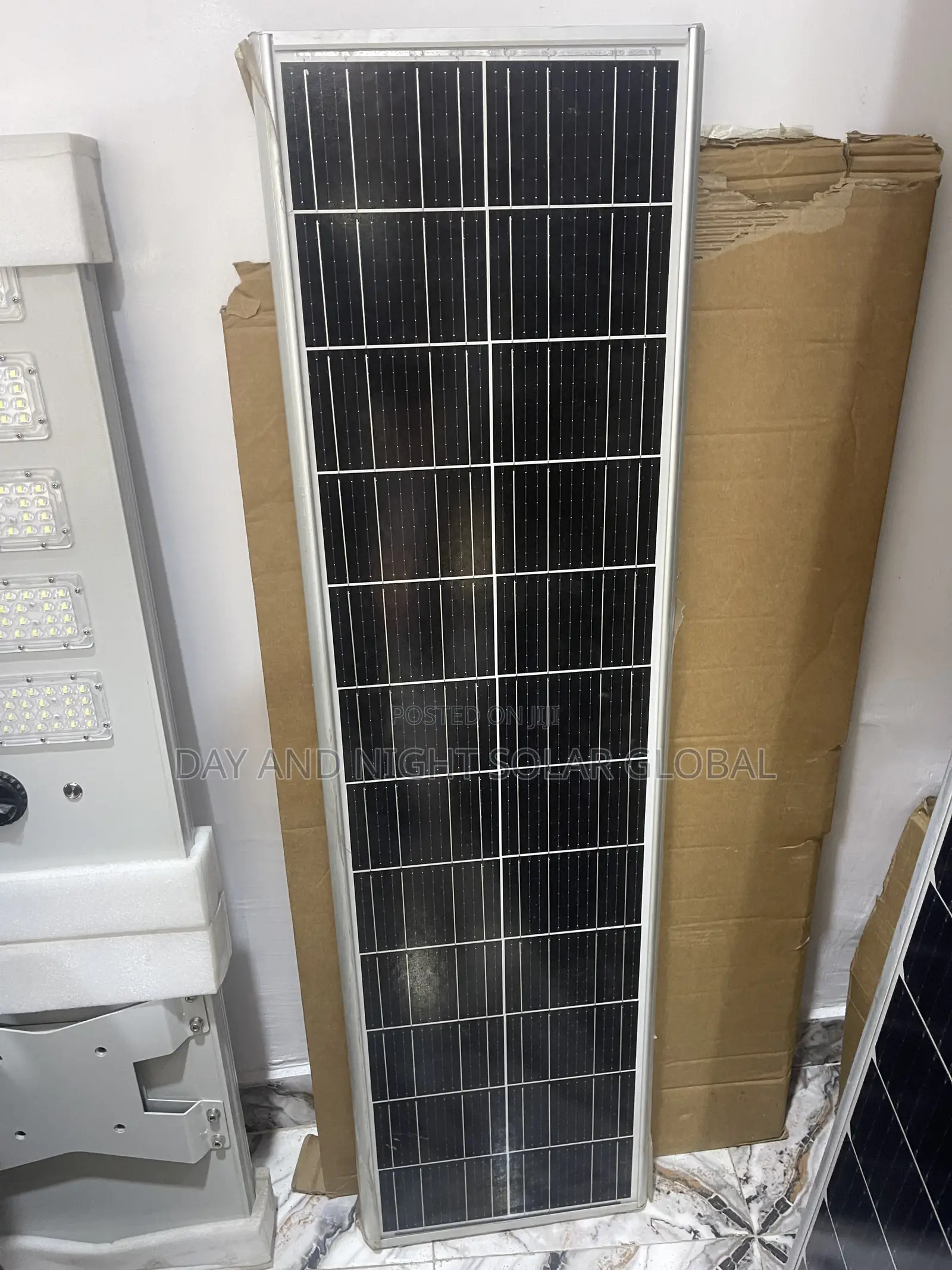 160watts 12eyes Aluminum Body Solar Street Light 5yrs