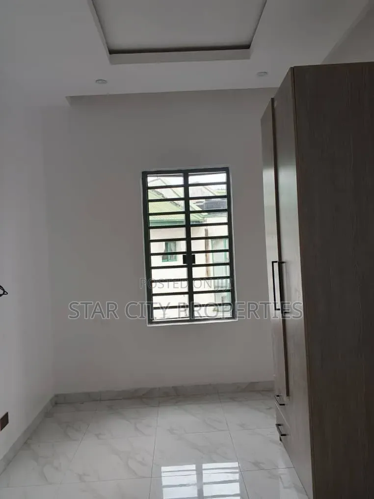 5bdrm Duplex in Ikeja Lagos for rent